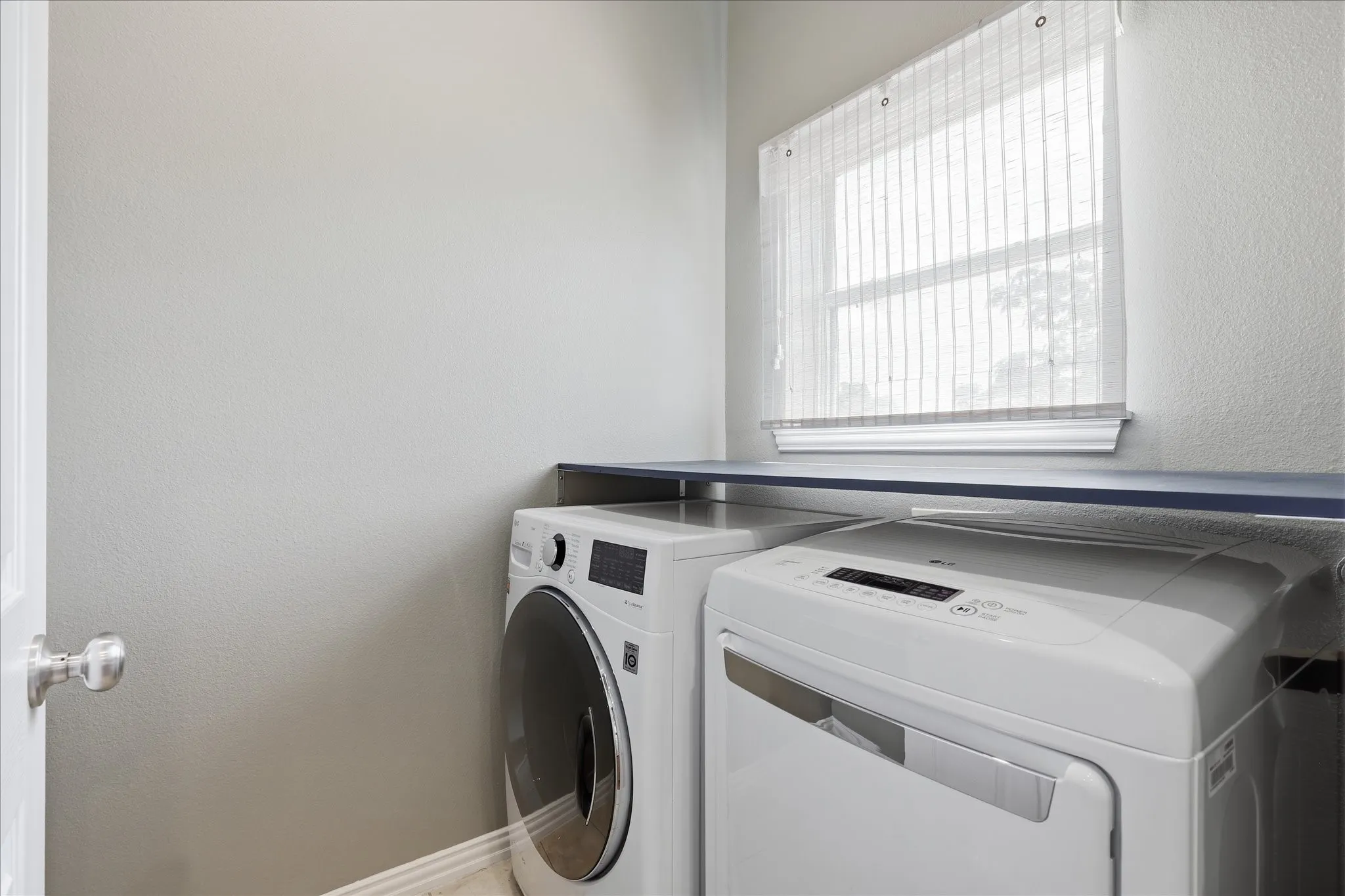 Condominium For Sale in Dallas County , 3111 Cedarplaza Lane 103, Dallas, Texas 75235, 2 Bedrooms, 3 Bathrooms, 2 Garage spaces, 1,771 Sqft, built in 2006, Price $469,450, mls#21338123, Real Estate Agent in Dallas, Homes For Sale in Dallas county, Homes For Sale in Dallas, Realtor in Dallas Texas, Real Estate Brokerage Independent Realty Texas, Luminita Cordes Realtor