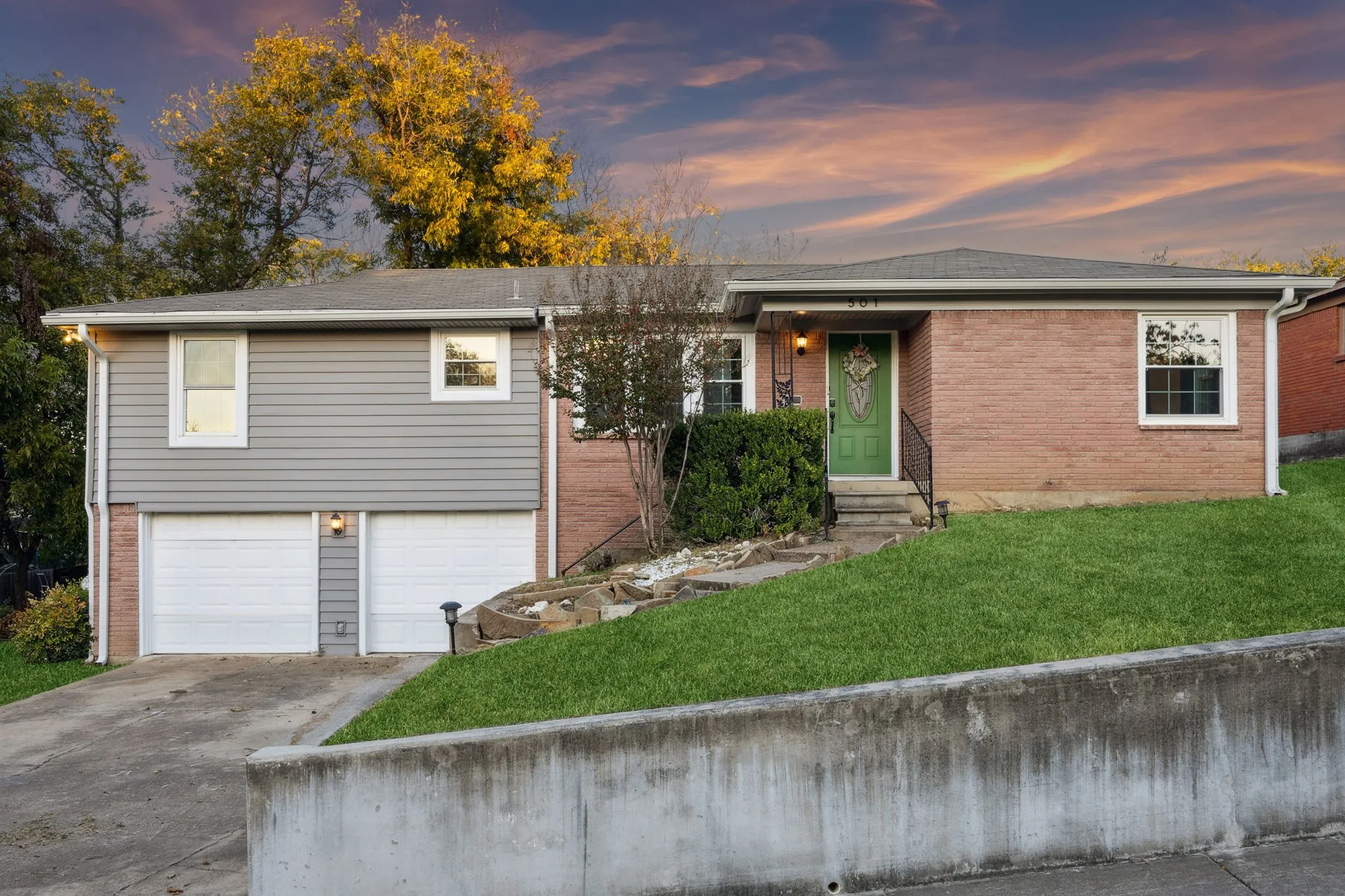 Single Family Residence For Sale in Tarrant County , 501 Odie Drive, White Settlement, Texas 76108, 3 Bedroom, 2 Bathroom, 2 Garage spaces, 1,544 Sqft, built in 1956, mls#21340393, Real Estate Agent in White Settlement, Homes For Sale in Tarrant county, Homes For Sale in White Settlement, Realtor in White Settlement Texas, Real Estate Brokerage Independent Realty Texas, Luminita Cordes Realtor