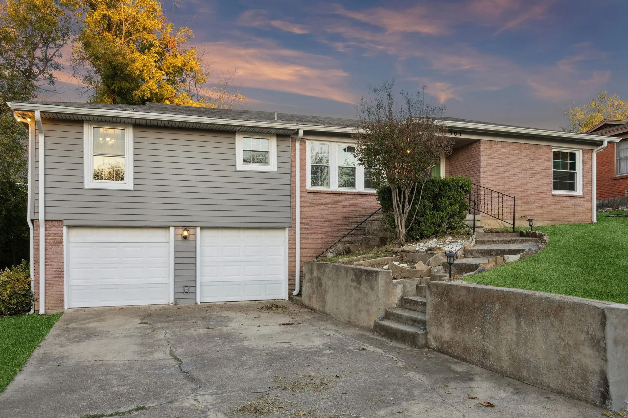 Single Family Residence For Sale in Tarrant County , 501 Odie Drive, White Settlement, Texas 76108, 3 Bedroom, 2 Bathroom, 2 Garage spaces, 1,544 Sqft, built in 1956, mls#21340393, Real Estate Agent in White Settlement, Homes For Sale in Tarrant county, Homes For Sale in White Settlement, Realtor in White Settlement Texas, Real Estate Brokerage Independent Realty Texas, Luminita Cordes Realtor