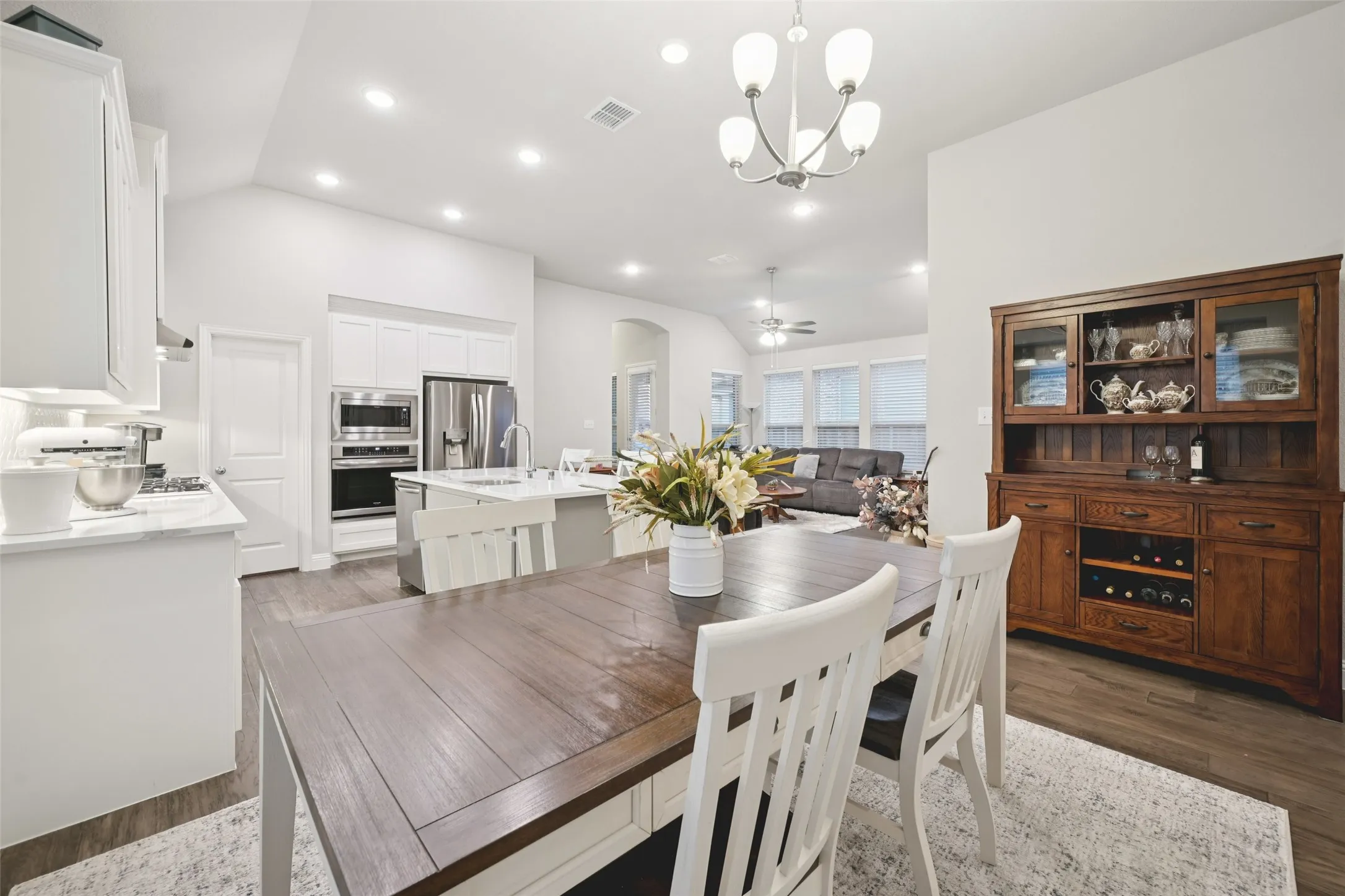Single Family Residence For Sale in Collin County , 436 Gibbons Creek Trail, Mc Kinney, Texas 75071, 3 Bedroom, 2 Bathroom, 2 Garage spaces, 1,830 Sqft, built in 2019, mls#21340390, Real Estate Agent in Mc Kinney, Homes For Sale in Collin county, Homes For Sale in Mc Kinney, Realtor in Mc Kinney Texas, Real Estate Brokerage Independent Realty Texas, Luminita Cordes Realtor