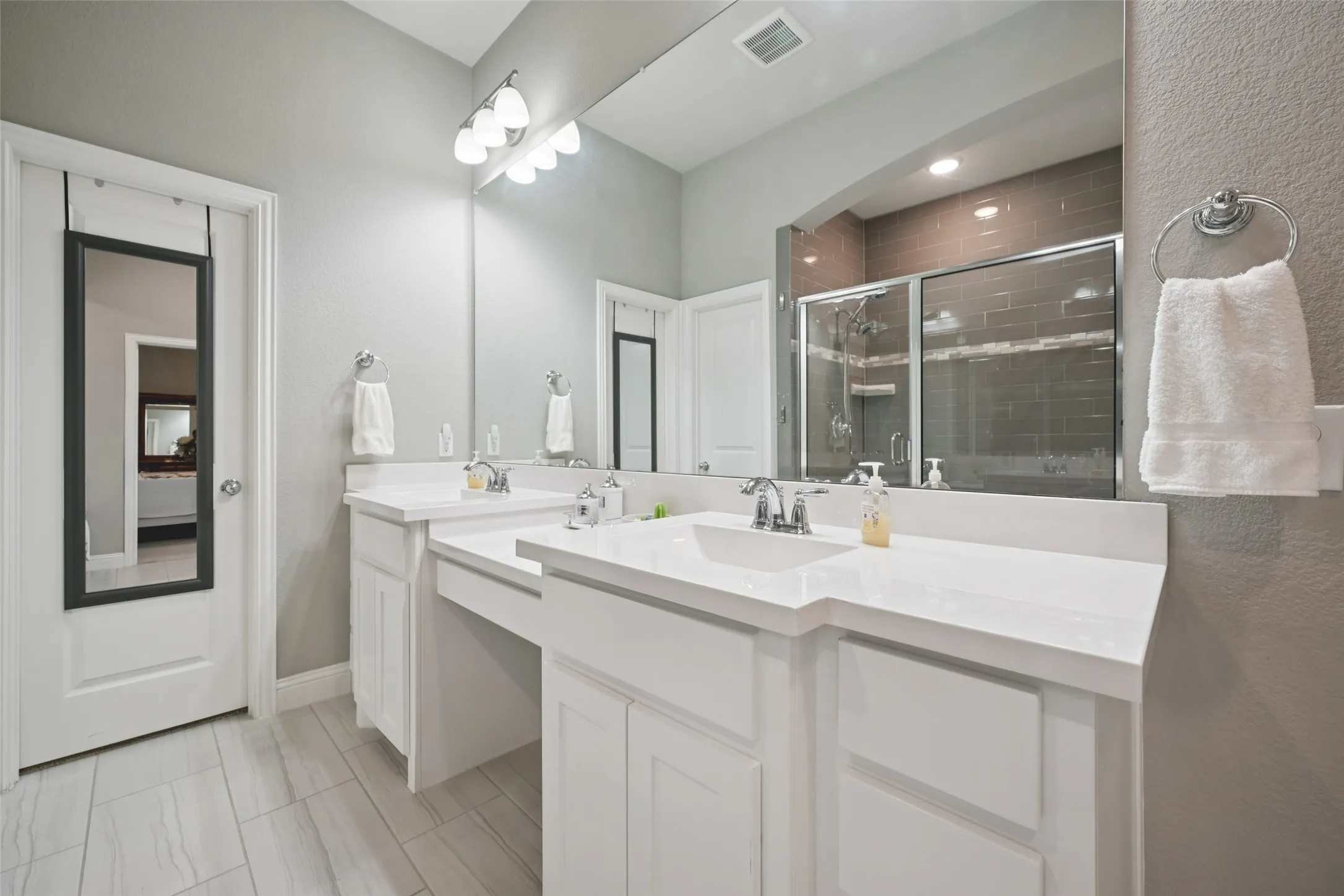 Single Family Residence For Sale in Collin County , 436 Gibbons Creek Trail, Mc Kinney, Texas 75071, 3 Bedroom, 2 Bathroom, 2 Garage spaces, 1,830 Sqft, built in 2019, mls#21340390, Real Estate Agent in Mc Kinney, Homes For Sale in Collin county, Homes For Sale in Mc Kinney, Realtor in Mc Kinney Texas, Real Estate Brokerage Independent Realty Texas, Luminita Cordes Realtor