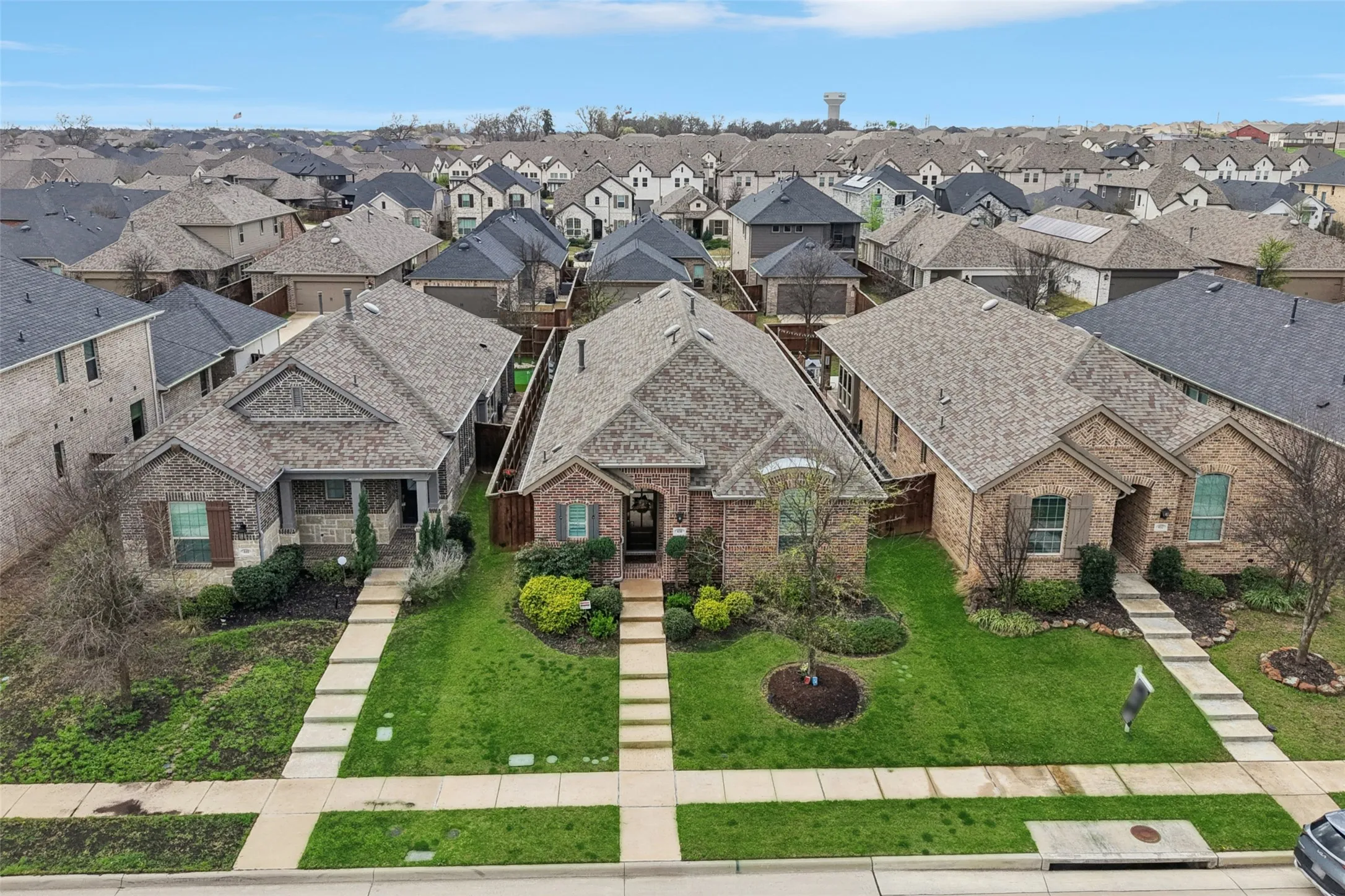 Single Family Residence For Sale in Collin County , 436 Gibbons Creek Trail, Mc Kinney, Texas 75071, 3 Bedroom, 2 Bathroom, 2 Garage spaces, 1,830 Sqft, built in 2019, mls#21340390, Real Estate Agent in Mc Kinney, Homes For Sale in Collin county, Homes For Sale in Mc Kinney, Realtor in Mc Kinney Texas, Real Estate Brokerage Independent Realty Texas, Luminita Cordes Realtor