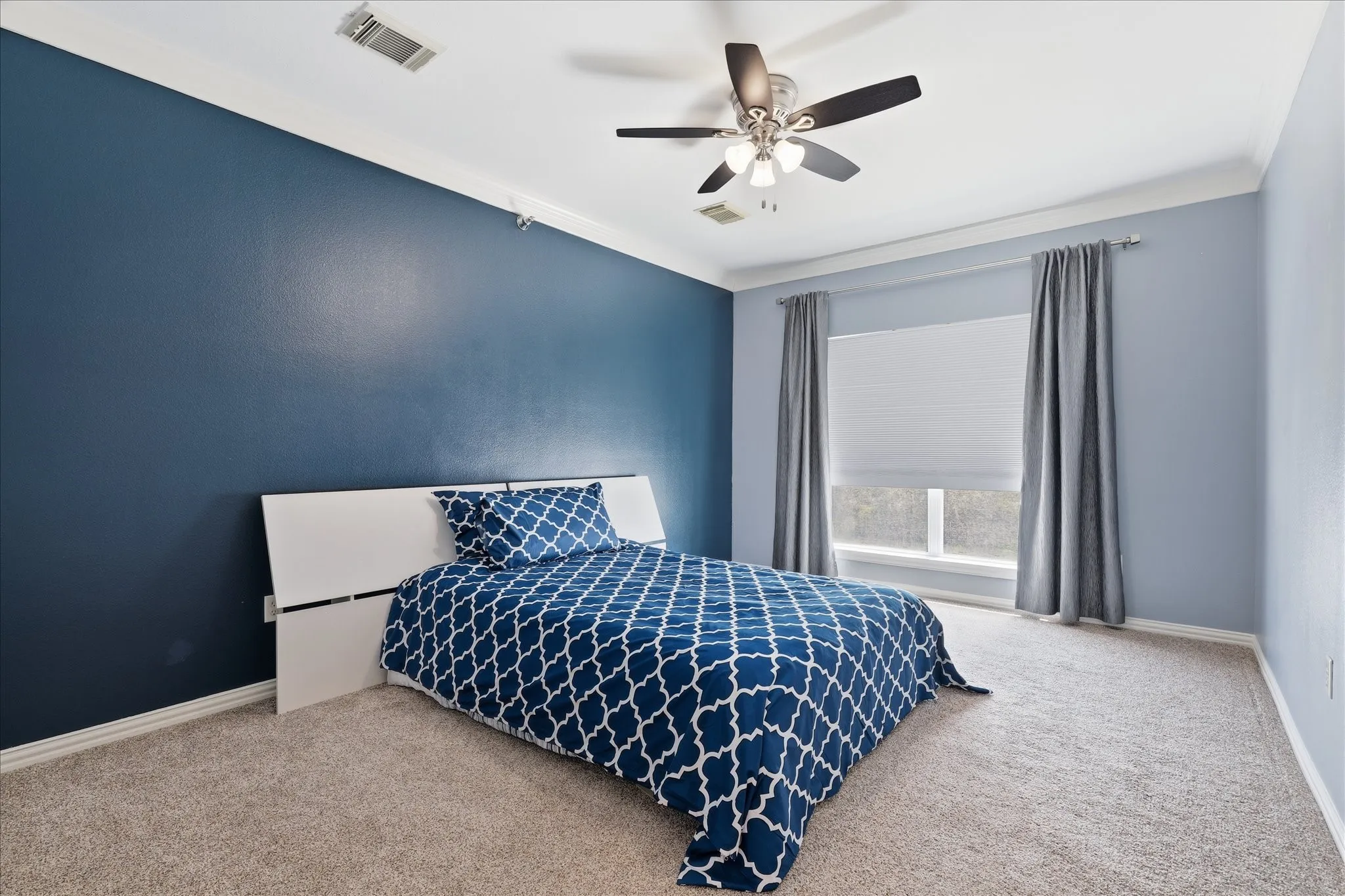Condominium For Rent in Dallas County , 3111 Cedarplaza Lane 103, Dallas, Texas 75235, 2 Bedrooms, 3 Bathrooms, 2 Garage spaces, 1,771 Sqft, built in 2006, Price $2,699, mls#21340395, Real Estate Agent in Dallas, Homes For Rent in Dallas county, Homes For Rent in Dallas, Realtor in Dallas Texas, Real Estate Brokerage Independent Realty Texas, Luminita Cordes Realtor