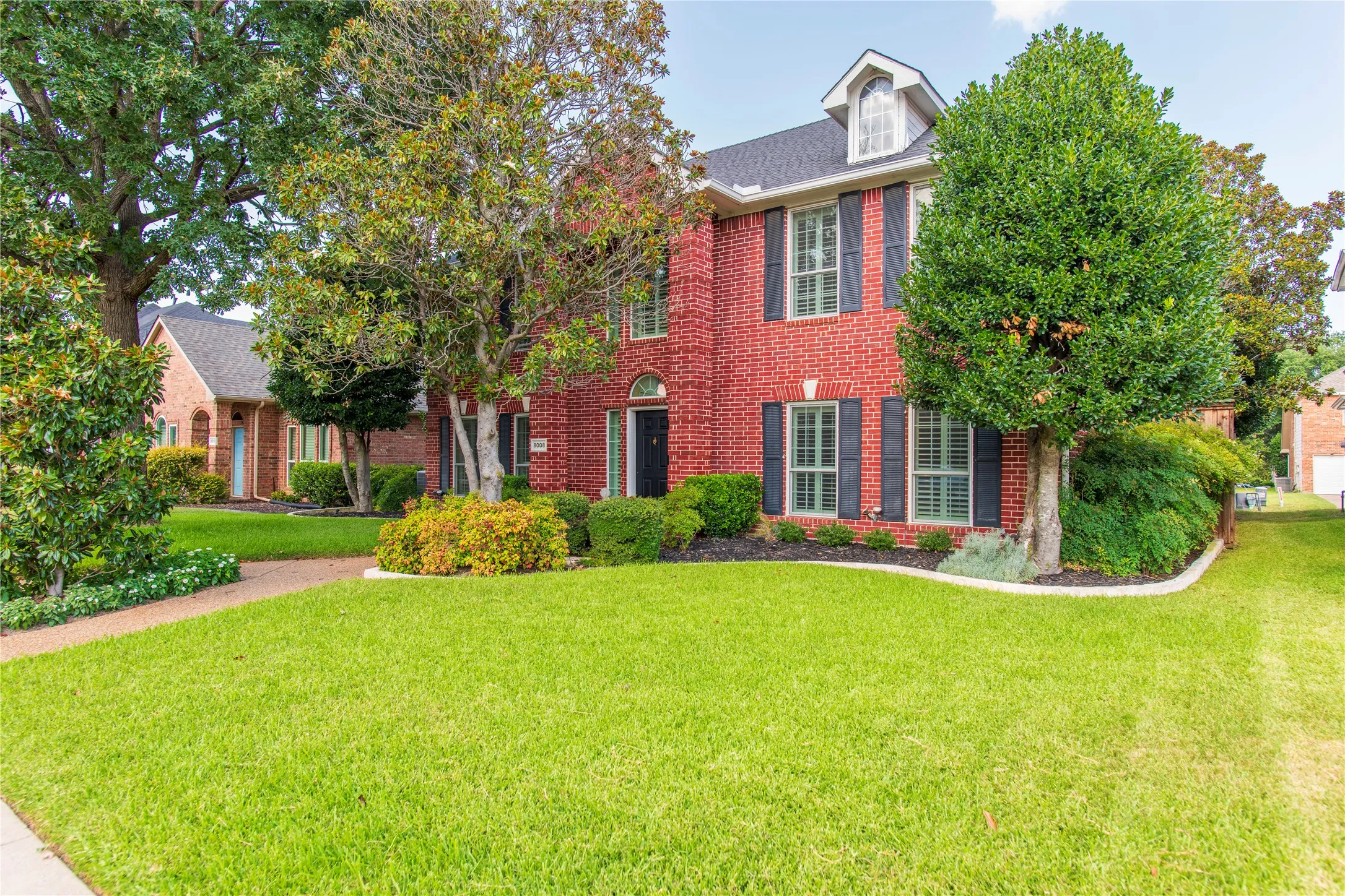 Single Family Residence For Sale in Collin County , 8008 Case Drive, Plano, Texas 75025, 4 Bedroom, 3 Bathroom, 2 Garage spaces, 2,928 Sqft, built in 1994, mls#21328375, Real Estate Agent in Plano, Homes For Sale in Collin county, Homes For Sale in Plano, Realtor in Plano Texas, Real Estate Brokerage Independent Realty Texas, Luminita Cordes Realtor