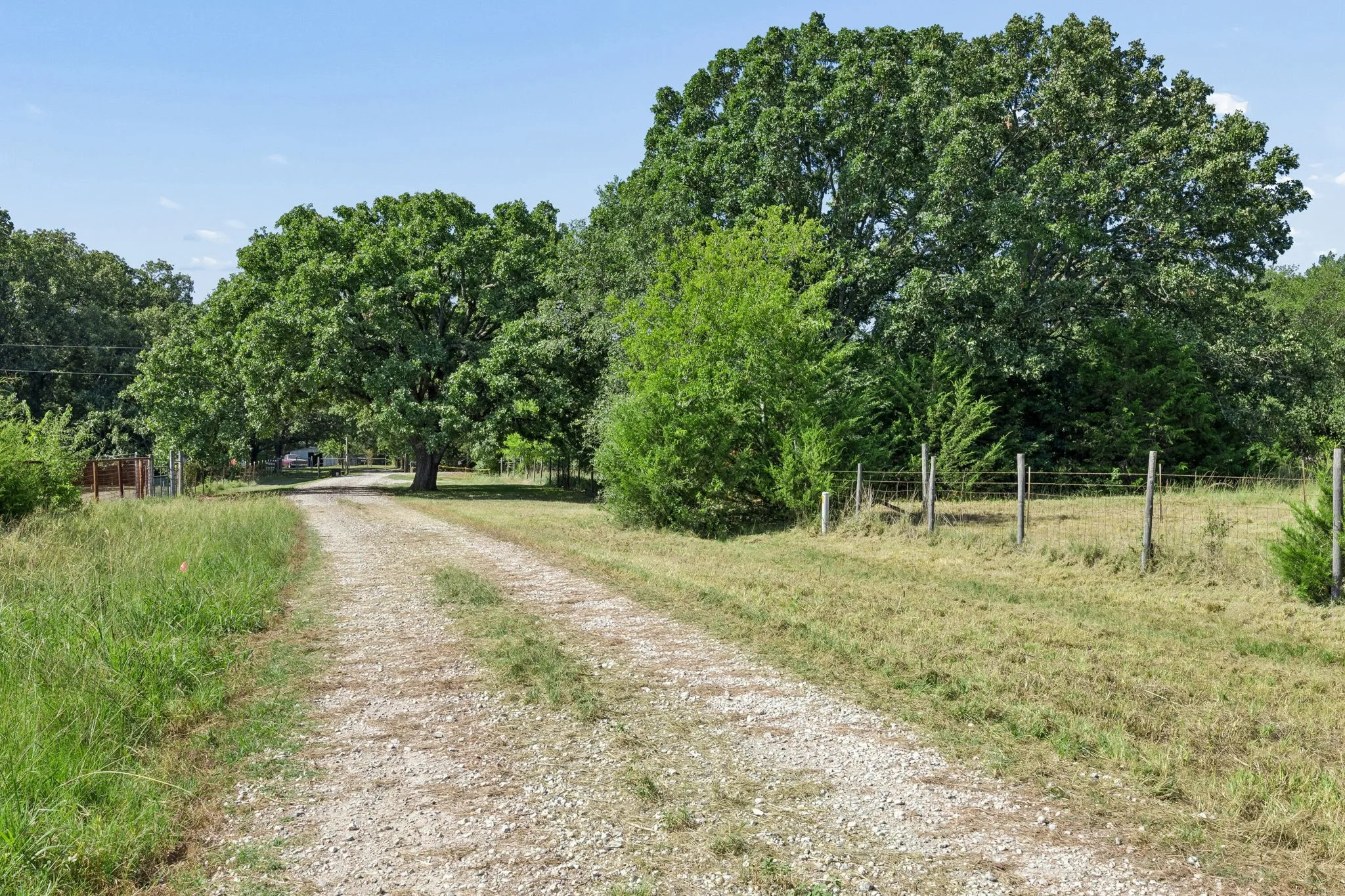 Unimproved Land For Sale in Hunt County , TBD Hare Lane 5 Acre, Greenville, Texas 75402, 0, 0, Garage spaces, 0 Sqft, built in 0, mls#21339855, Real Estate Agent in Greenville, Homes For Sale in Hunt county, Homes For Sale in Greenville, Realtor in Greenville Texas, Real Estate Brokerage Independent Realty Texas, Luminita Cordes Realtor