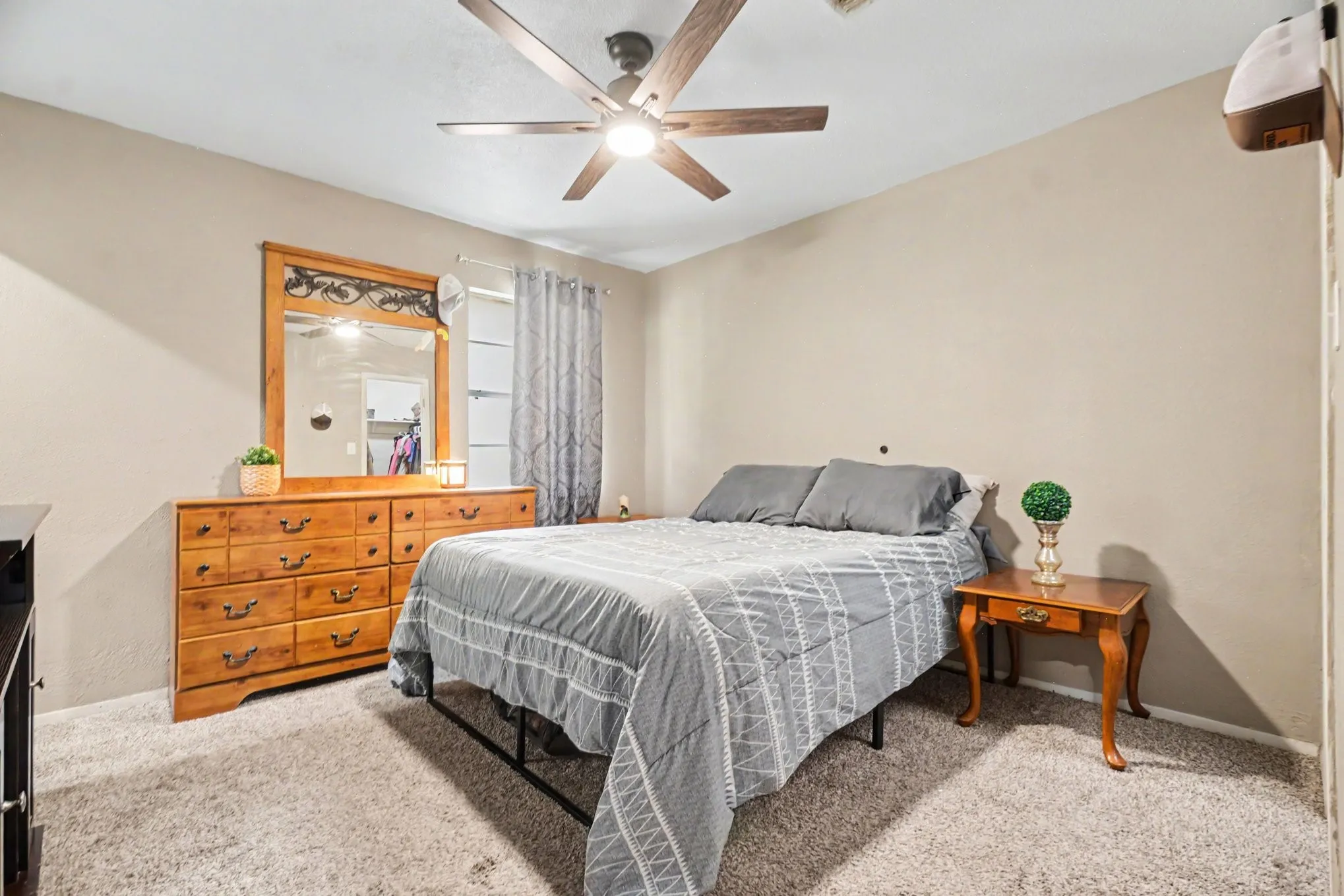 Single Family Residence For Sale in Collin County , 1101 Mckinney Avenue, Princeton, Texas 75407, 3 Bedroom, 2 Bathroom, Garage spaces, 1,273 Sqft, built in 1968, mls#21340398, Real Estate Agent in Princeton, Homes For Sale in Collin county, Homes For Sale in Princeton, Realtor in Princeton Texas, Real Estate Brokerage Independent Realty Texas, Luminita Cordes Realtor