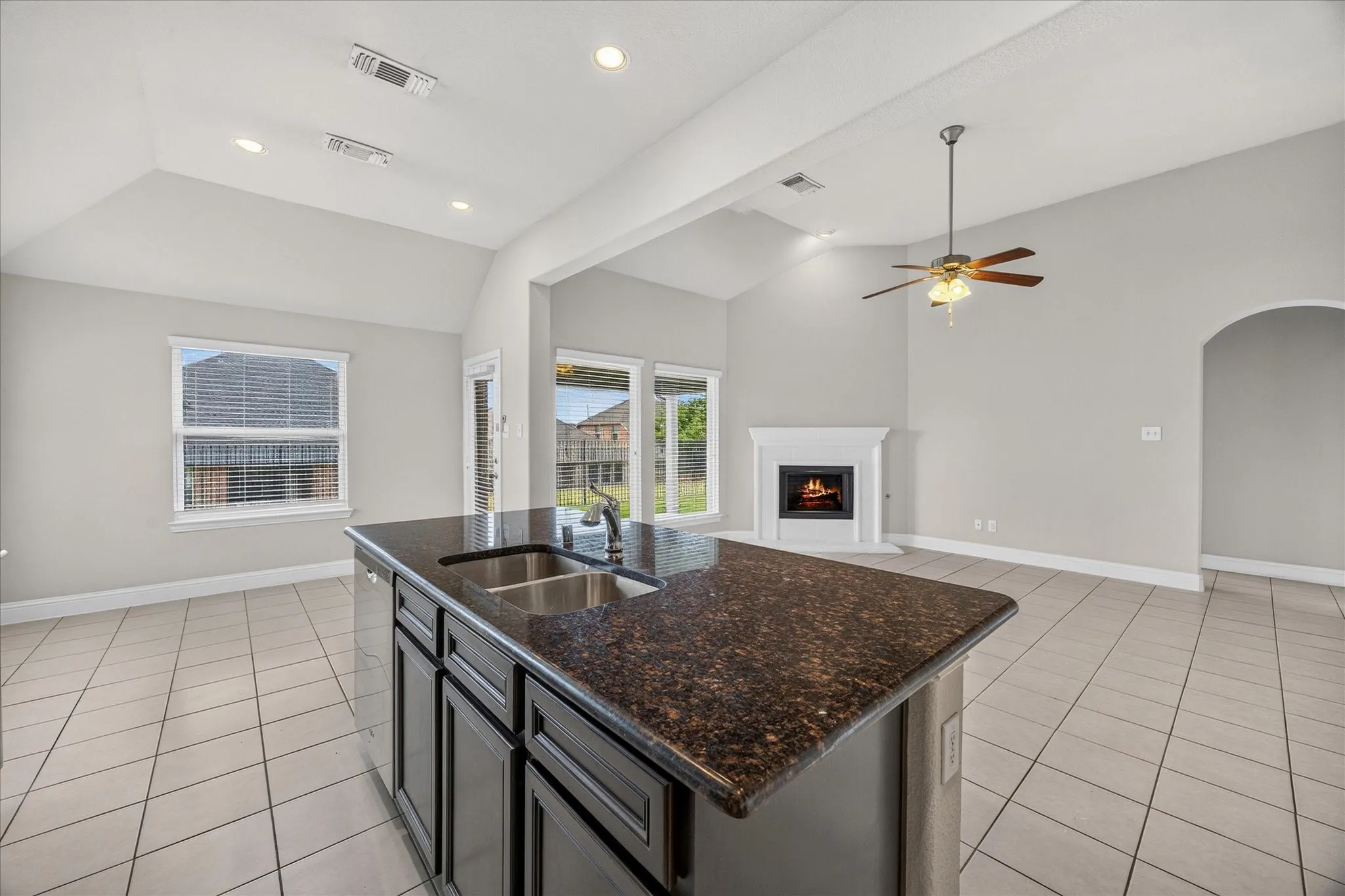 Single Family Residence For Sale in Rockwall County , 601 England Street, Fate, Texas 75189, 4 Bedroom, 4 Bathroom, 2 Garage spaces, 2,622 Sqft, built in 2016, mls#21317076, Real Estate Agent in Fate, Homes For Sale in Rockwall county, Homes For Sale in Fate, Realtor in Fate Texas, Real Estate Brokerage Independent Realty Texas, Luminita Cordes Realtor