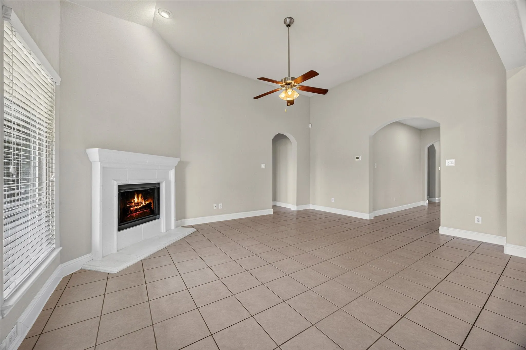 Single Family Residence For Sale in Rockwall County , 601 England Street, Fate, Texas 75189, 4 Bedroom, 4 Bathroom, 2 Garage spaces, 2,622 Sqft, built in 2016, mls#21317076, Real Estate Agent in Fate, Homes For Sale in Rockwall county, Homes For Sale in Fate, Realtor in Fate Texas, Real Estate Brokerage Independent Realty Texas, Luminita Cordes Realtor