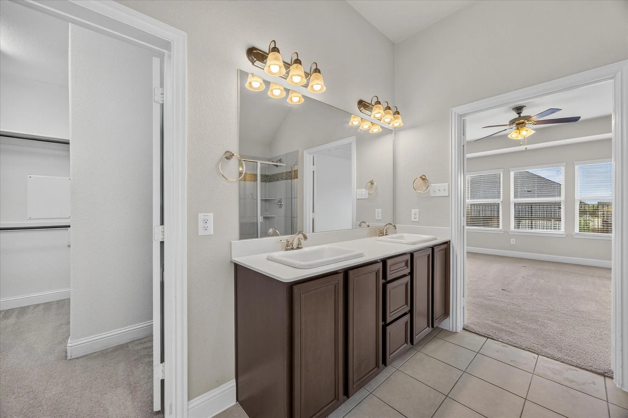Single Family Residence For Sale in Rockwall County , 601 England Street, Fate, Texas 75189, 4 Bedroom, 4 Bathroom, 2 Garage spaces, 2,622 Sqft, built in 2016, mls#21317076, Real Estate Agent in Fate, Homes For Sale in Rockwall county, Homes For Sale in Fate, Realtor in Fate Texas, Real Estate Brokerage Independent Realty Texas, Luminita Cordes Realtor