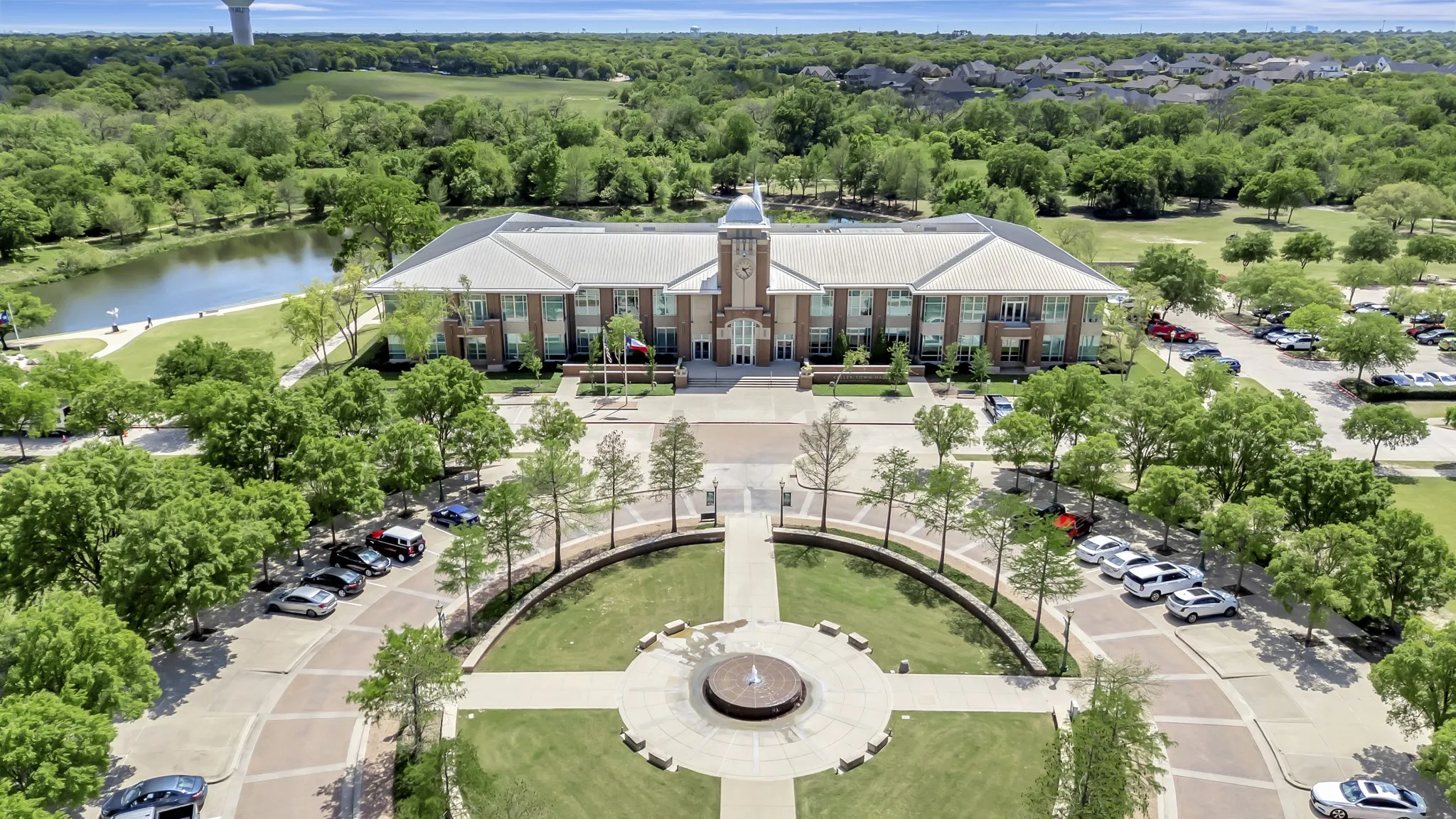 Single Family Residence For Sale in Tarrant County , 221 Versailles Lane, Keller, Texas 76248, 3 Bedroom, 3 Bathroom, 2 Garage spaces, 2,757 Sqft, built in 2002, mls#21338957, Real Estate Agent in Keller, Homes For Sale in Tarrant county, Homes For Sale in Keller, Realtor in Keller Texas, Real Estate Brokerage Independent Realty Texas, Luminita Cordes Realtor