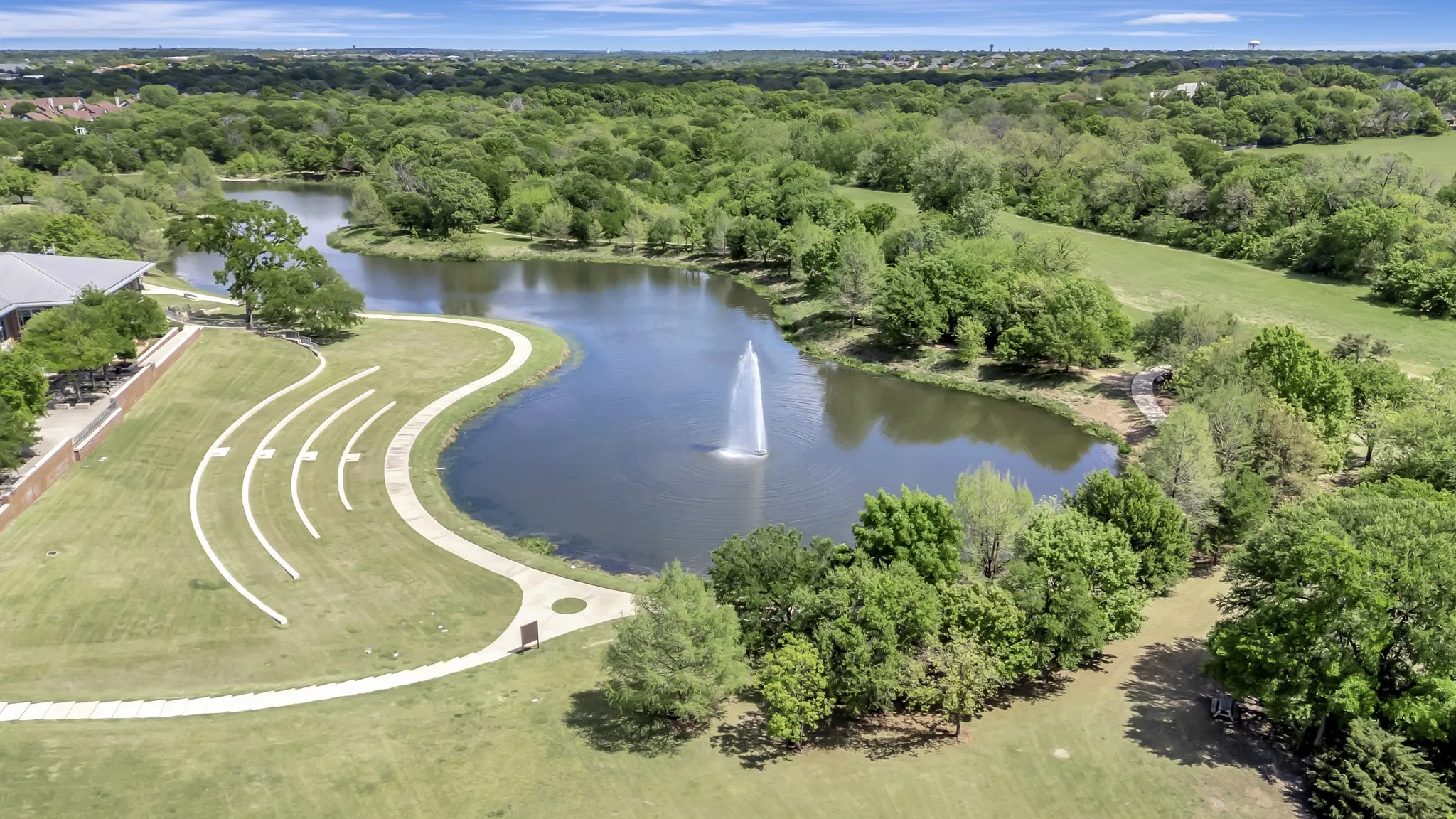 Single Family Residence For Sale in Tarrant County , 221 Versailles Lane, Keller, Texas 76248, 3 Bedroom, 3 Bathroom, 2 Garage spaces, 2,757 Sqft, built in 2002, mls#21338957, Real Estate Agent in Keller, Homes For Sale in Tarrant county, Homes For Sale in Keller, Realtor in Keller Texas, Real Estate Brokerage Independent Realty Texas, Luminita Cordes Realtor