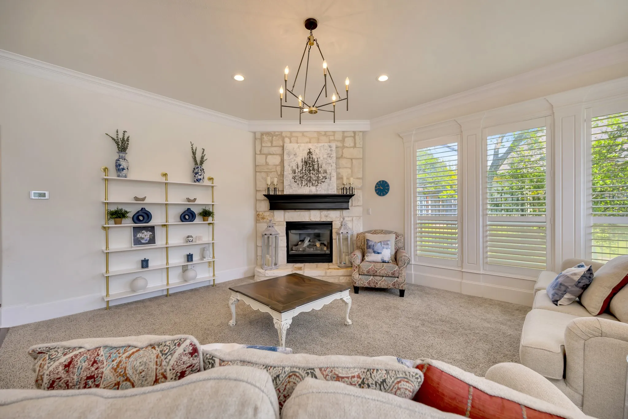 Single Family Residence For Sale in Tarrant County , 221 Versailles Lane, Keller, Texas 76248, 3 Bedroom, 3 Bathroom, 2 Garage spaces, 2,757 Sqft, built in 2002, mls#21338957, Real Estate Agent in Keller, Homes For Sale in Tarrant county, Homes For Sale in Keller, Realtor in Keller Texas, Real Estate Brokerage Independent Realty Texas, Luminita Cordes Realtor