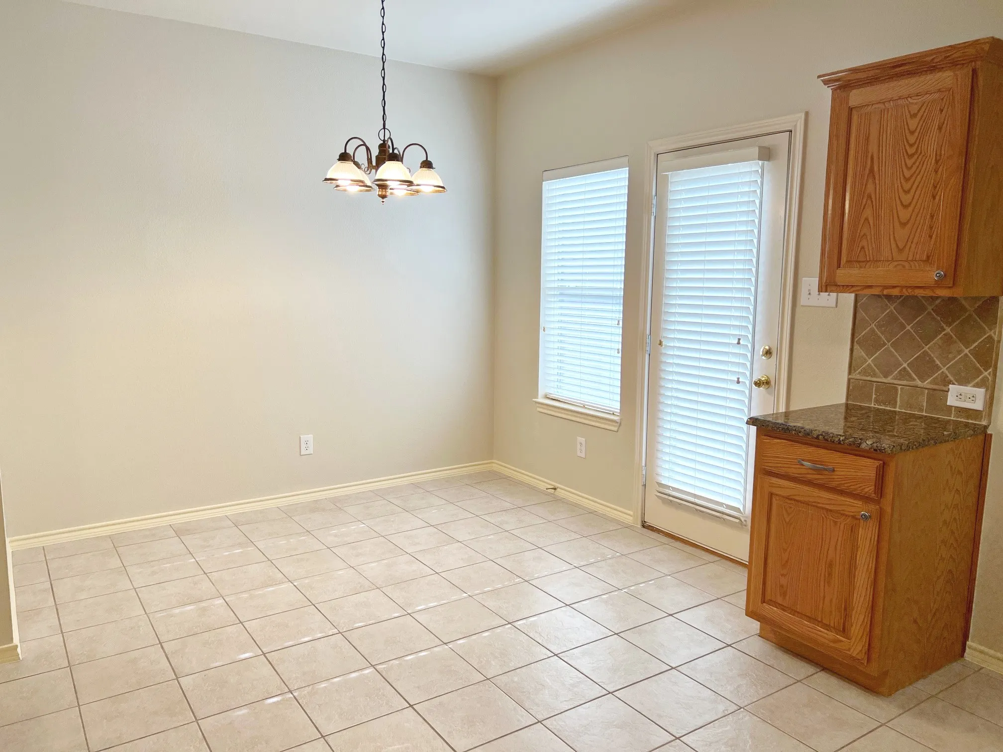 Casual eating nook