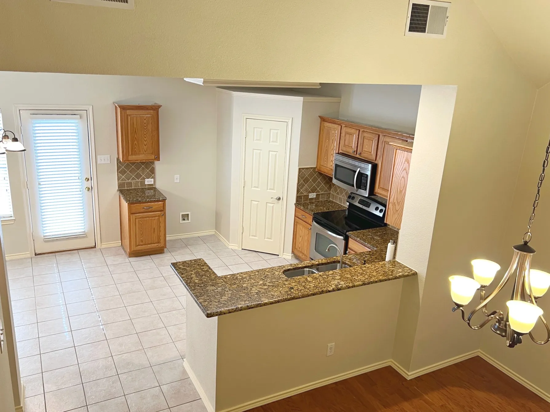 Granite countertops and step-in pantry