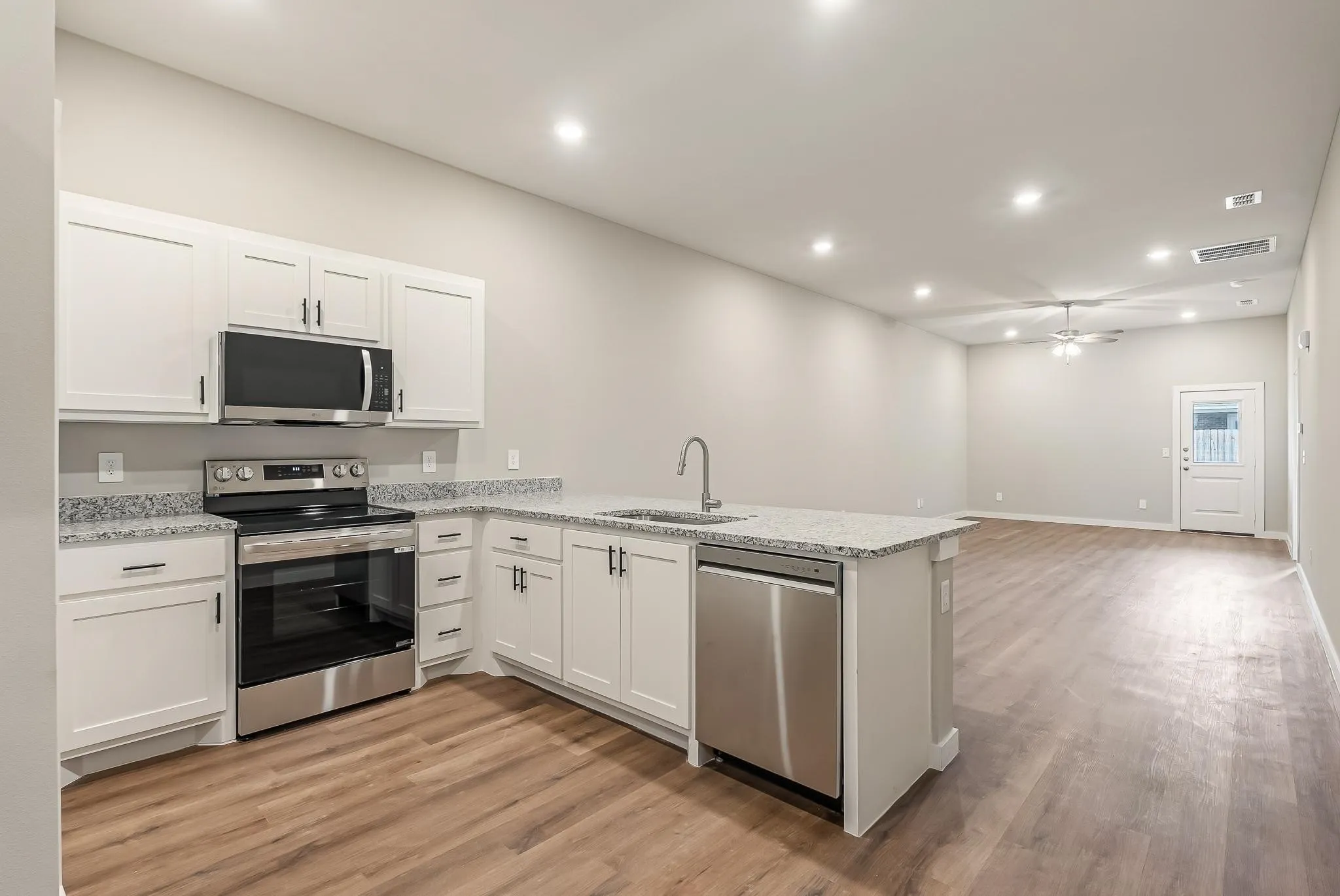 Duplex For Rent in Taylor County , 2701 Baron Avenue, Abilene, Texas 79606, 3 Bedroom, 2 Bathroom, 1 Garage spaces, 1,400 Sqft, built in 2024, Price $2,499, mls#21340420, Real Estate Agent in Abilene, Homes For Rent in Taylor county, Homes For Rent in Abilene, Realtor in Abilene Texas, Real Estate Brokerage Independent Realty Texas, Luminita Cordes Realtor