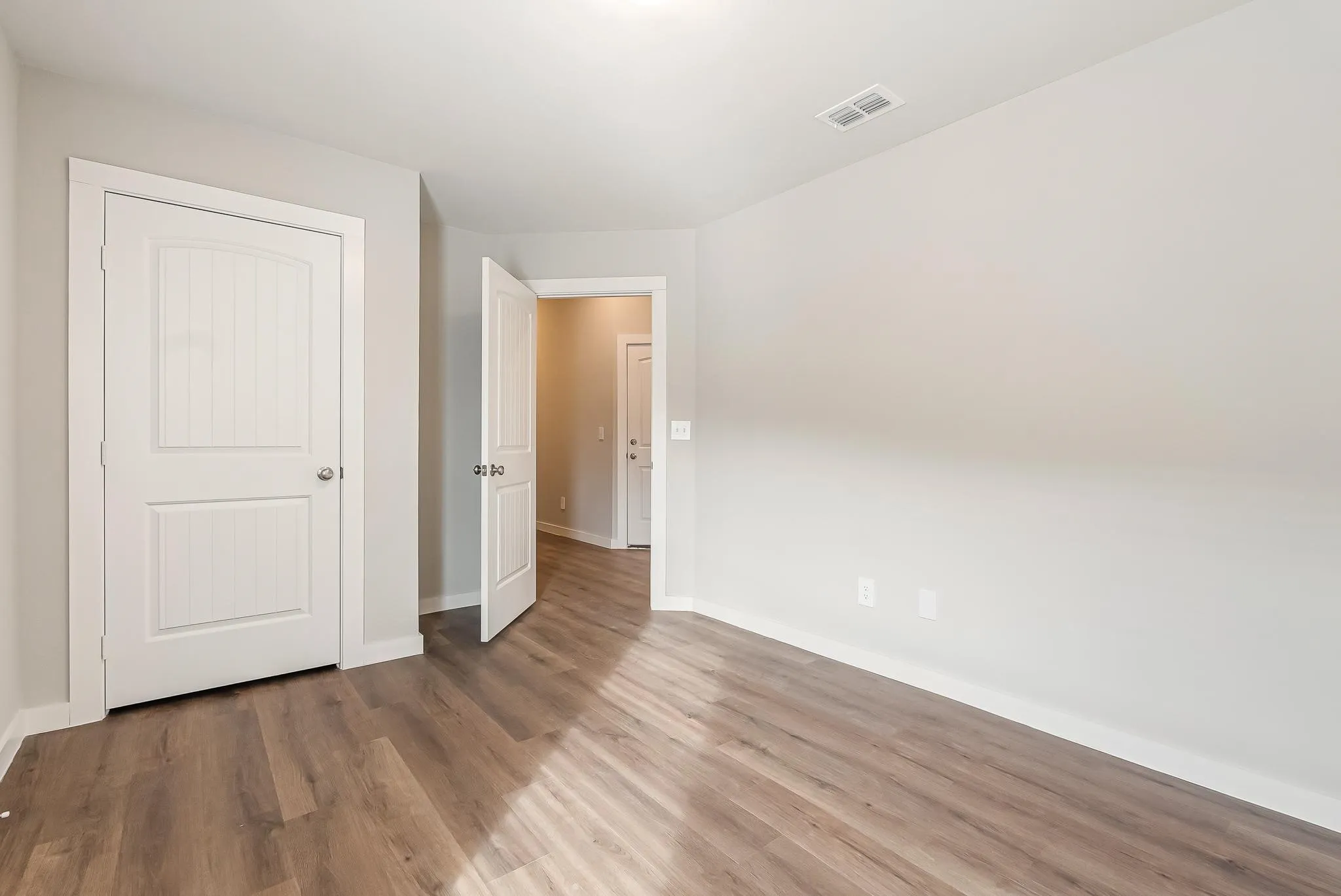 Duplex For Rent in Taylor County , 2701 Baron Avenue, Abilene, Texas 79606, 3 Bedroom, 2 Bathroom, 1 Garage spaces, 1,400 Sqft, built in 2024, Price $2,499, mls#21340420, Real Estate Agent in Abilene, Homes For Rent in Taylor county, Homes For Rent in Abilene, Realtor in Abilene Texas, Real Estate Brokerage Independent Realty Texas, Luminita Cordes Realtor