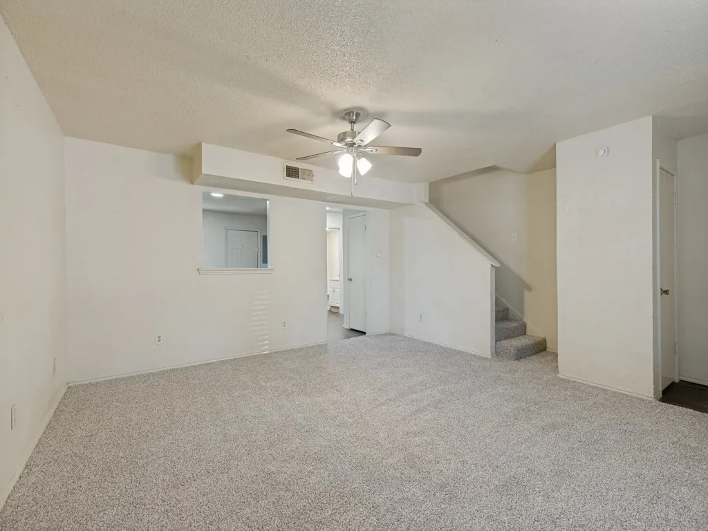 Townhouse For Rent in Parker County , 1408 Arvel Circle C, Reno, Texas 76020, 3 Bedrooms, 2 Bathrooms, Garage spaces, 1,200 Sqft, built in 1983, Price $1,350, mls#21340427, Real Estate Agent in Reno, Homes For Rent in Parker county, Homes For Rent in Reno, Realtor in Reno Texas, Real Estate Brokerage Independent Realty Texas, Luminita Cordes Realtor