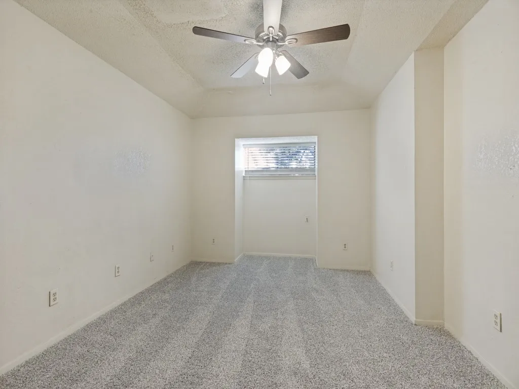 Townhouse For Rent in Parker County , 1408 Arvel Circle C, Reno, Texas 76020, 3 Bedrooms, 2 Bathrooms, Garage spaces, 1,200 Sqft, built in 1983, Price $1,350, mls#21340427, Real Estate Agent in Reno, Homes For Rent in Parker county, Homes For Rent in Reno, Realtor in Reno Texas, Real Estate Brokerage Independent Realty Texas, Luminita Cordes Realtor