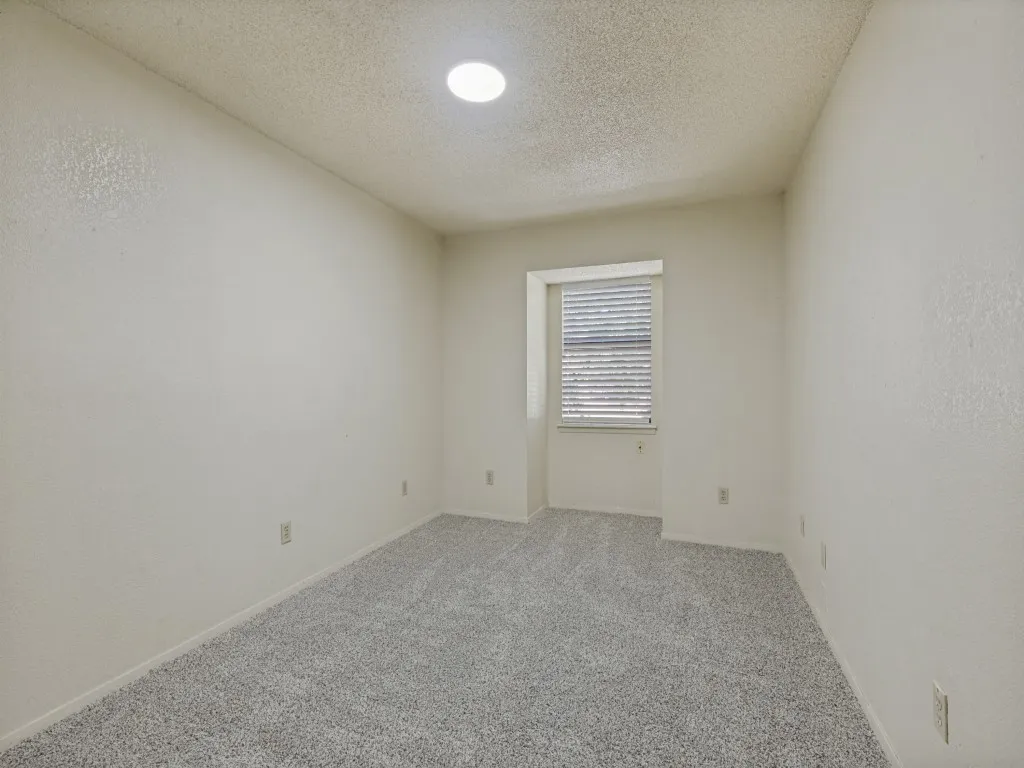 Townhouse For Rent in Parker County , 1408 Arvel Circle C, Reno, Texas 76020, 3 Bedrooms, 2 Bathrooms, Garage spaces, 1,200 Sqft, built in 1983, Price $1,350, mls#21340427, Real Estate Agent in Reno, Homes For Rent in Parker county, Homes For Rent in Reno, Realtor in Reno Texas, Real Estate Brokerage Independent Realty Texas, Luminita Cordes Realtor