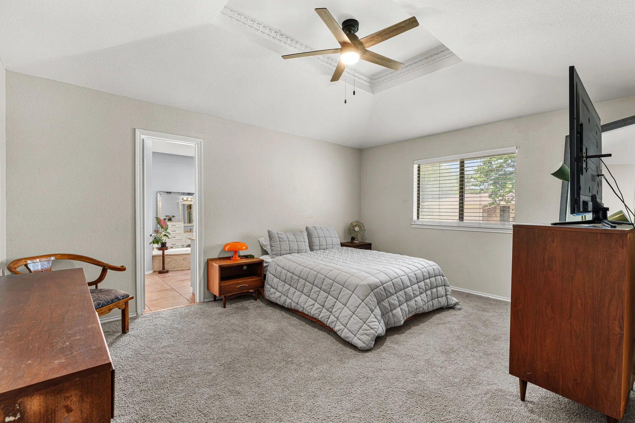 Single Family Residence For Sale in Tarrant County , 4600 Applewood Road, Fort Worth, Texas 76133, 4 Bedroom, 2 Bathroom, 2 Garage spaces, 1,871 Sqft, built in 1983, mls#21336106, Real Estate Agent in Fort Worth, Homes For Sale in Tarrant county, Homes For Sale in Fort Worth, Realtor in Fort Worth Texas, Real Estate Brokerage Independent Realty Texas, Luminita Cordes Realtor
