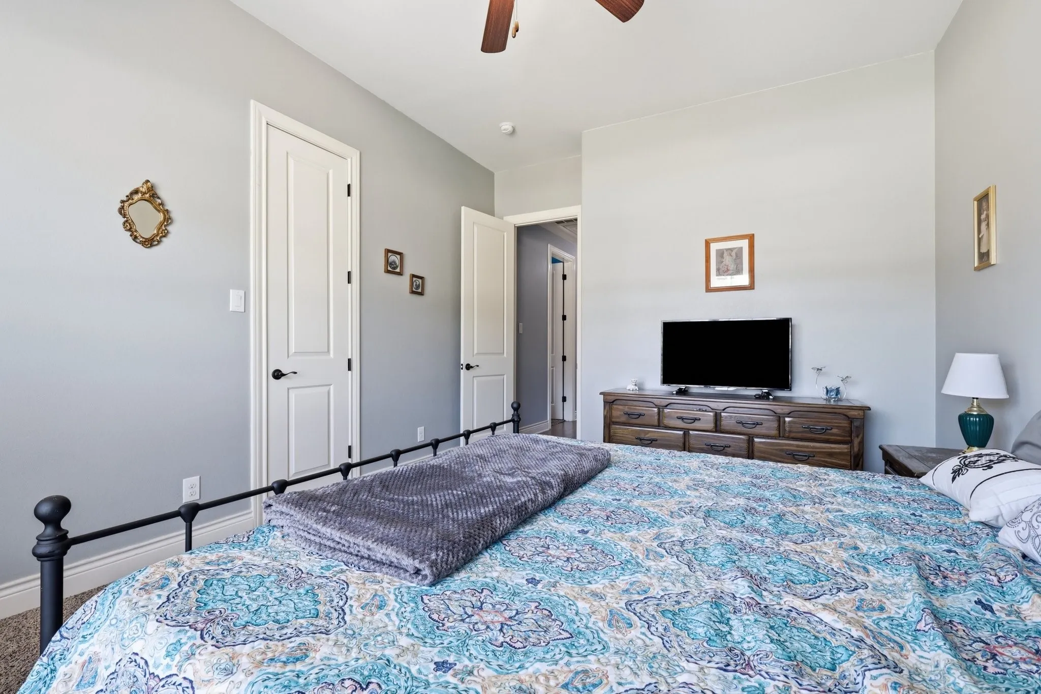 Single Family Residence For Sale in Denton County , 138 Dogwood Drive, Krugerville, Texas 76227, 4 Bedroom, 5 Bathroom, 3 Garage spaces, 4,058 Sqft, built in 2017, mls#21335608, Real Estate Agent in Krugerville, Homes For Sale in Denton county, Homes For Sale in Krugerville, Realtor in Krugerville Texas, Real Estate Brokerage Independent Realty Texas, Luminita Cordes Realtor