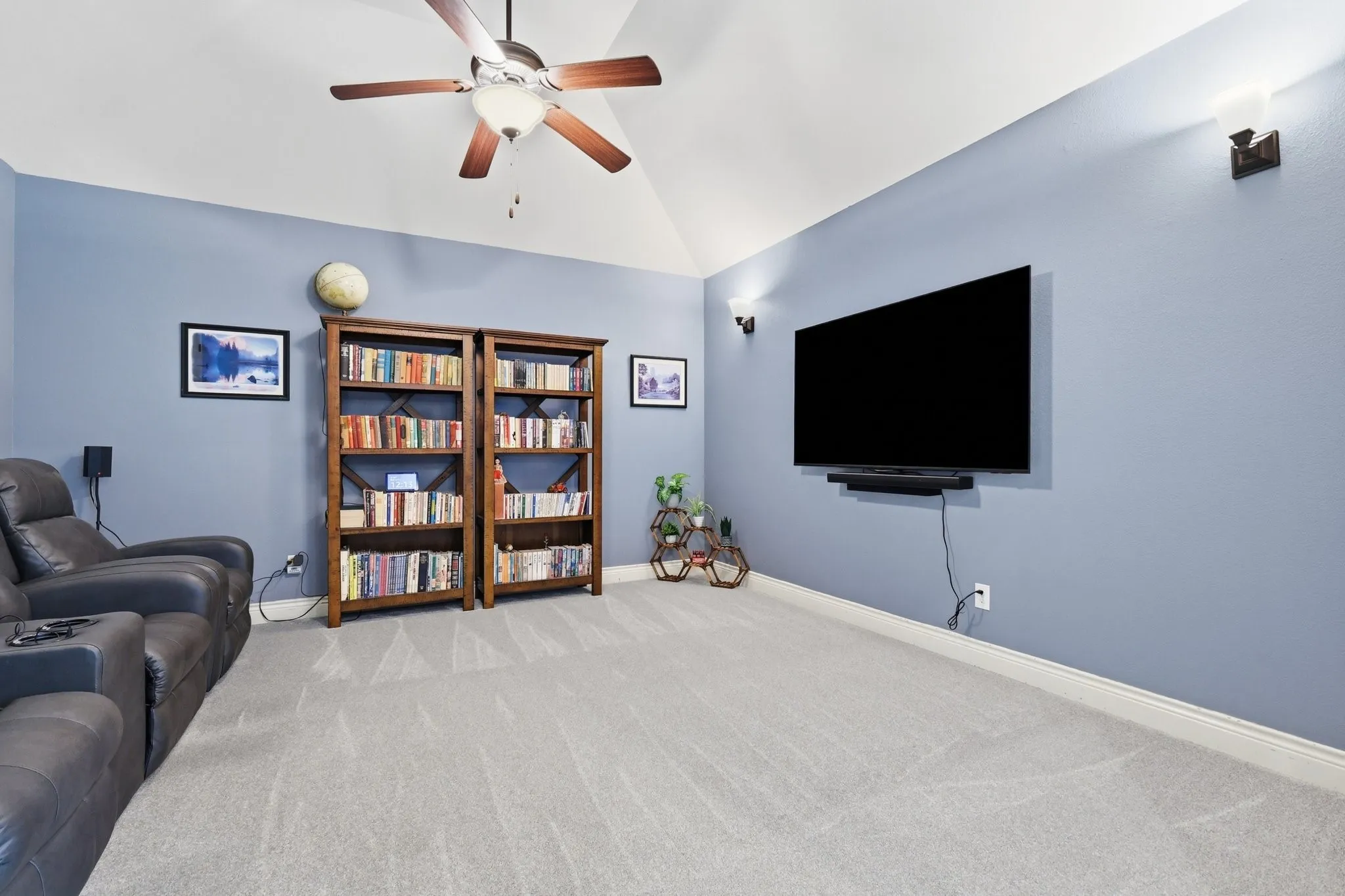 Single Family Residence For Sale in Denton County , 138 Dogwood Drive, Krugerville, Texas 76227, 4 Bedroom, 5 Bathroom, 3 Garage spaces, 4,058 Sqft, built in 2017, mls#21335608, Real Estate Agent in Krugerville, Homes For Sale in Denton county, Homes For Sale in Krugerville, Realtor in Krugerville Texas, Real Estate Brokerage Independent Realty Texas, Luminita Cordes Realtor
