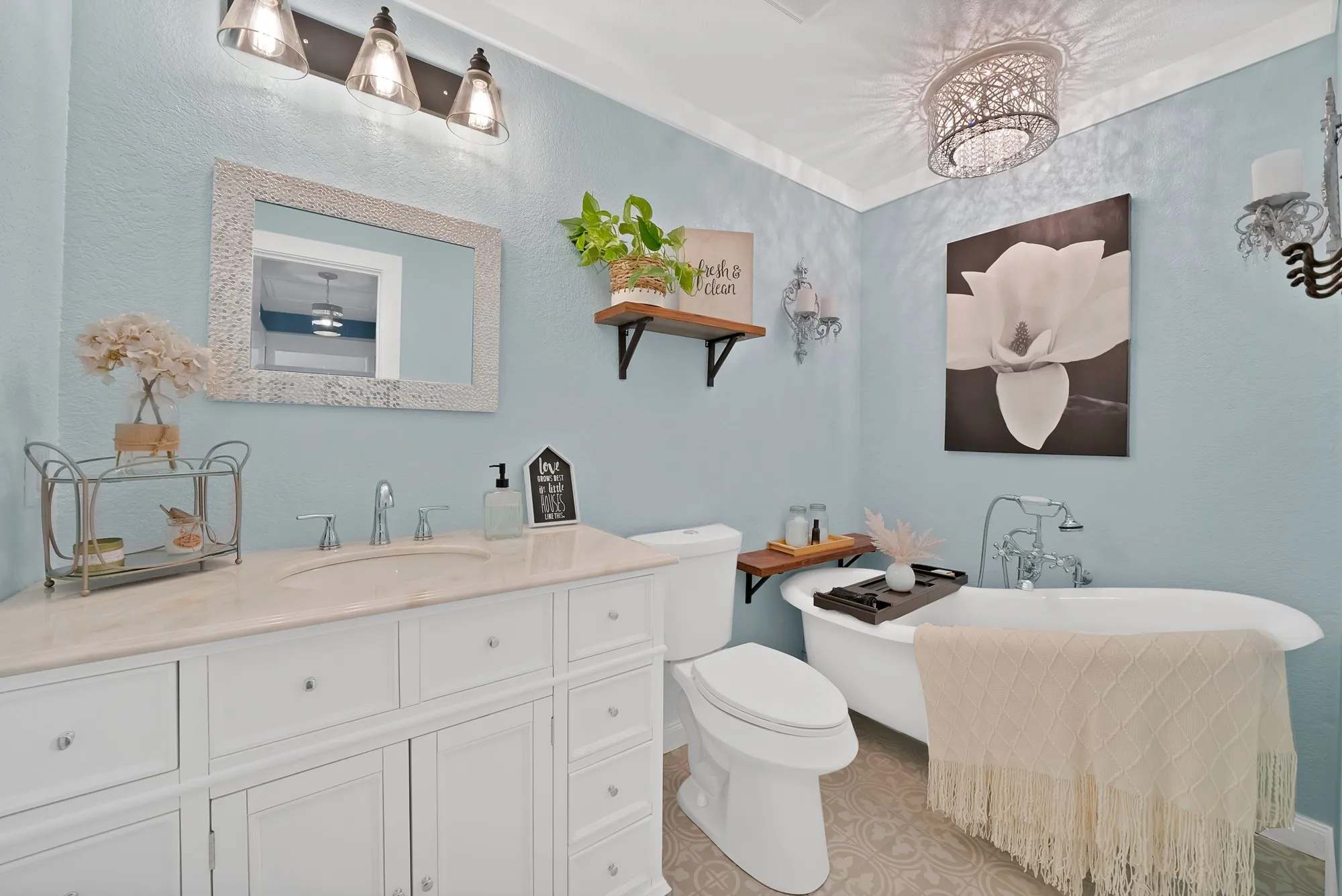 Single Family Residence For Sale in Wise County , 1237 Private Road 4219, Decatur, Texas 76234, 2 Bedroom, 2 Bathroom, 2 Garage spaces, 1,194 Sqft, built in 2020, mls#21339688, Real Estate Agent in Decatur, Homes For Sale in Wise county, Homes For Sale in Decatur, Realtor in Decatur Texas, Real Estate Brokerage Independent Realty Texas, Luminita Cordes Realtor