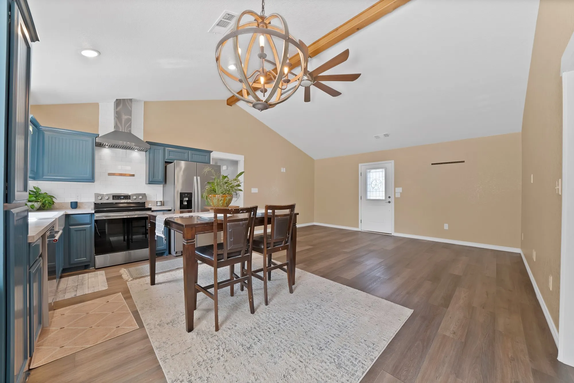 Single Family Residence For Sale in Wise County , 1237 Private Road 4219, Decatur, Texas 76234, 2 Bedroom, 2 Bathroom, 2 Garage spaces, 1,194 Sqft, built in 2020, mls#21339688, Real Estate Agent in Decatur, Homes For Sale in Wise county, Homes For Sale in Decatur, Realtor in Decatur Texas, Real Estate Brokerage Independent Realty Texas, Luminita Cordes Realtor