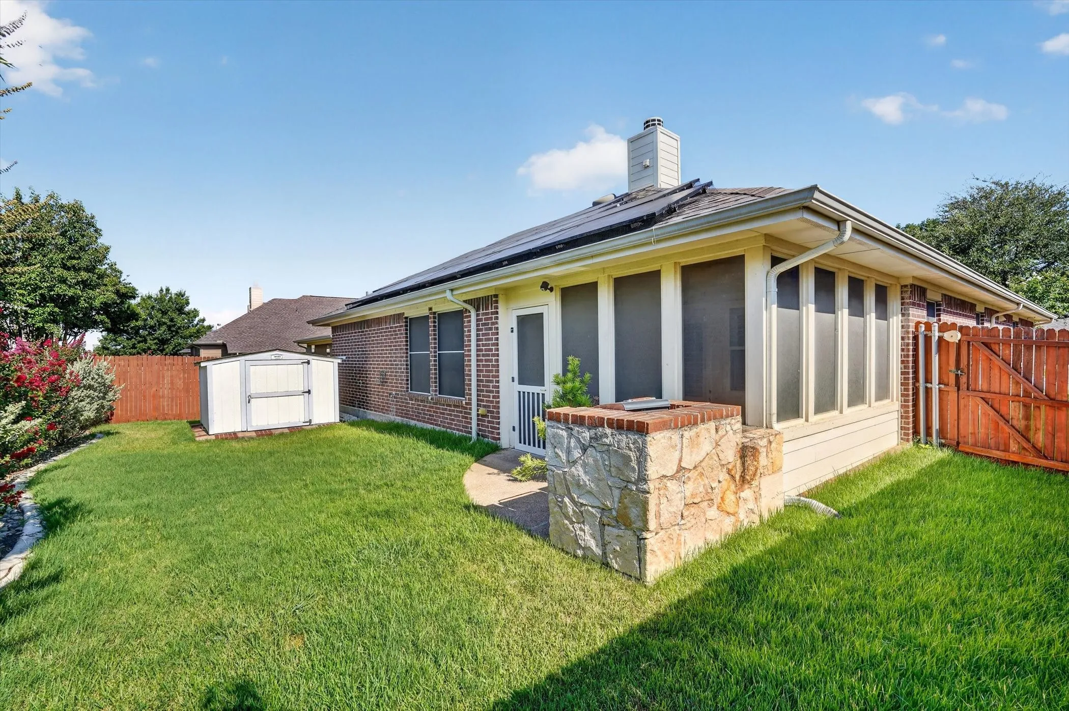 Single Family Residence For Rent in Collin County , 307 Highland Ridge Drive, Wylie, Texas 75098, 3 Bedroom, 2 Bathroom, 2 Garage spaces, 1,975 Sqft, built in 2009, mls#21337350, Real Estate Agent in Wylie, Homes For Rent in Collin county, Homes For Rent in Wylie, Realtor in Wylie Texas, Real Estate Brokerage Independent Realty Texas, Luminita Cordes Realtor
