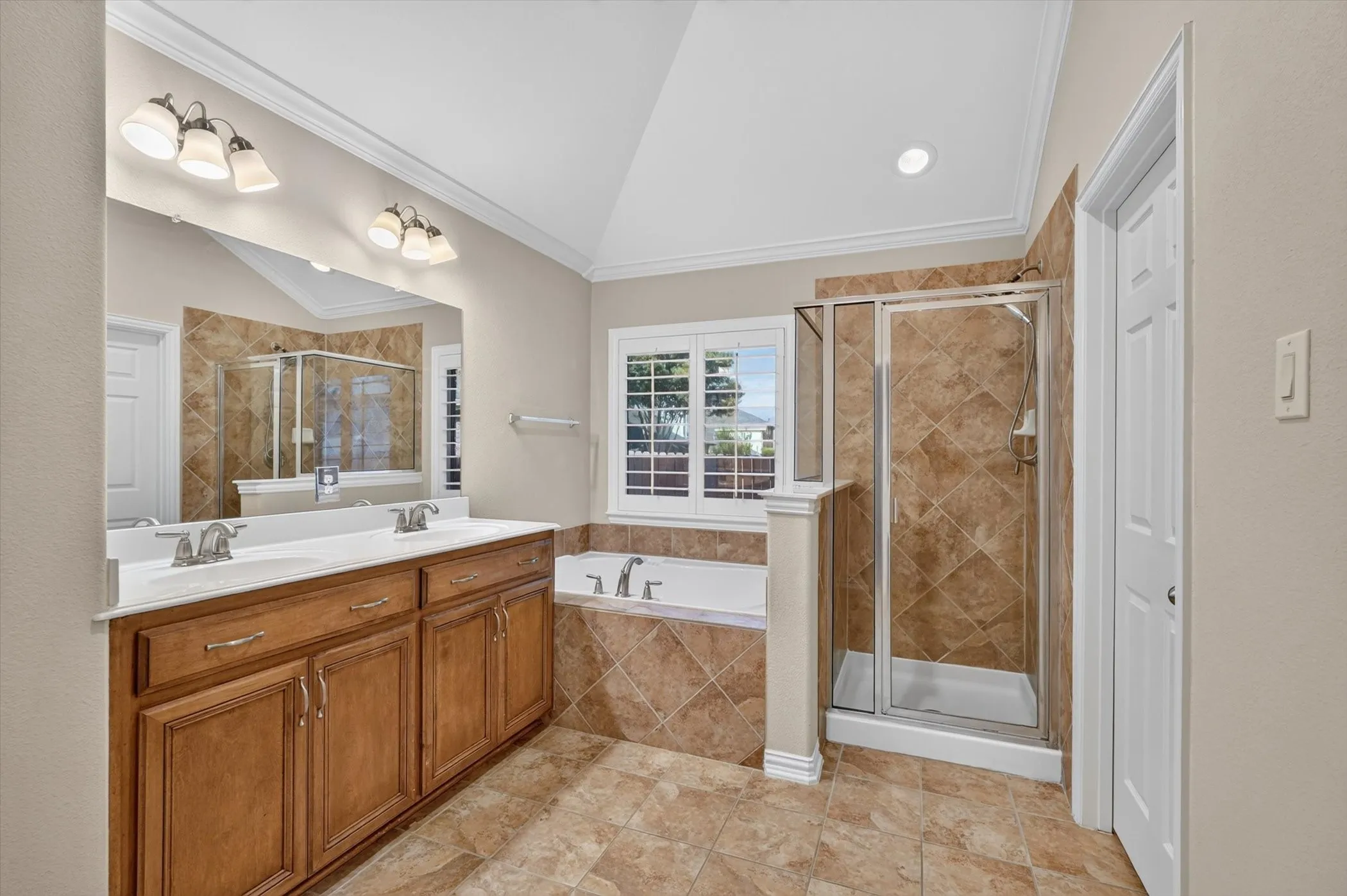 Single Family Residence For Rent in Collin County , 307 Highland Ridge Drive, Wylie, Texas 75098, 3 Bedroom, 2 Bathroom, 2 Garage spaces, 1,975 Sqft, built in 2009, mls#21337350, Real Estate Agent in Wylie, Homes For Rent in Collin county, Homes For Rent in Wylie, Realtor in Wylie Texas, Real Estate Brokerage Independent Realty Texas, Luminita Cordes Realtor