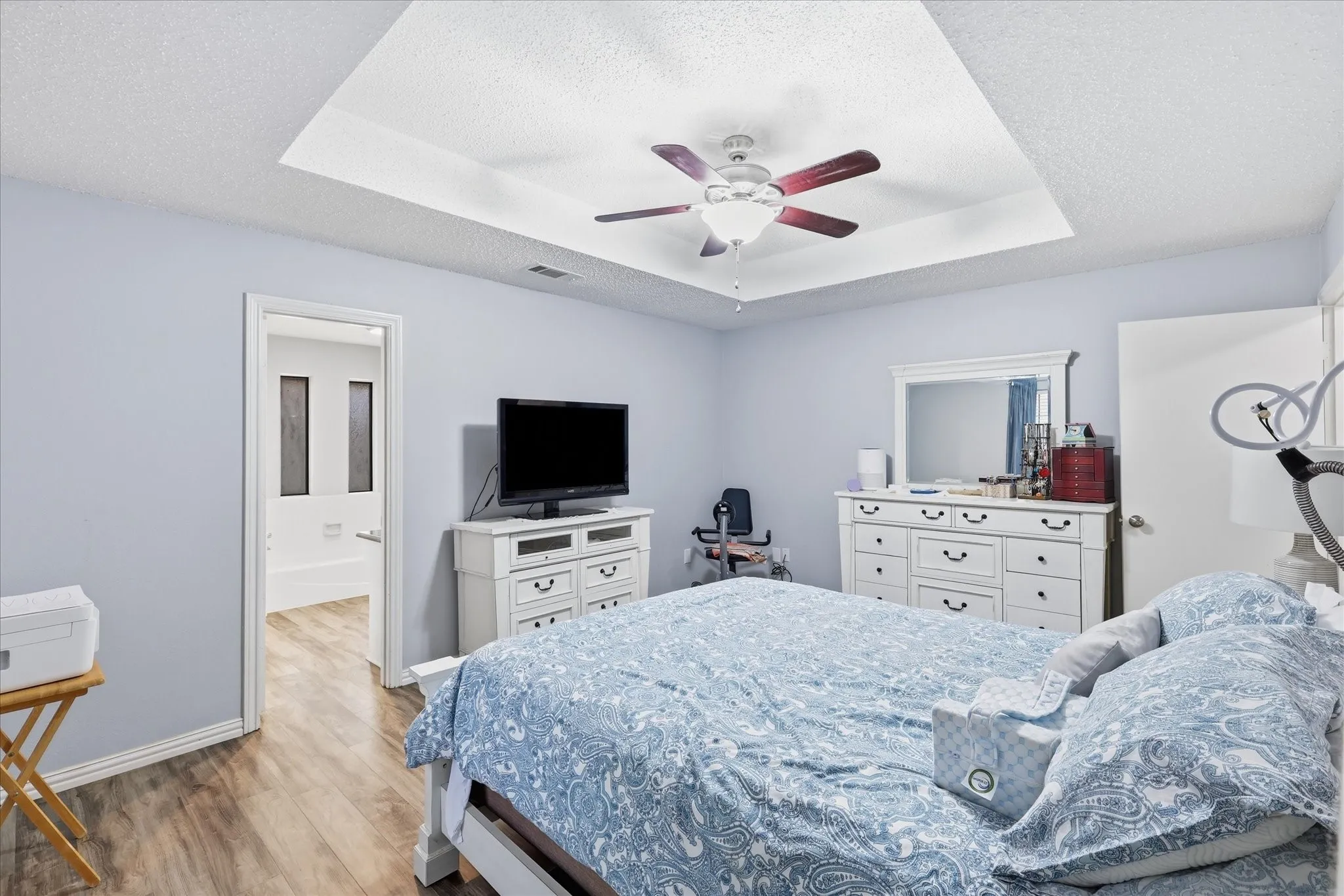 Single Family Residence For Sale in Denton County , 3213 Brooke Street, Denton, Texas 76207, 3 Bedroom, 2 Bathroom, 2 Garage spaces, 1,495 Sqft, built in 1985, mls#21340158, Real Estate Agent in Denton, Homes For Sale in Denton county, Homes For Sale in Denton, Realtor in Denton Texas, Real Estate Brokerage Independent Realty Texas, Luminita Cordes Realtor