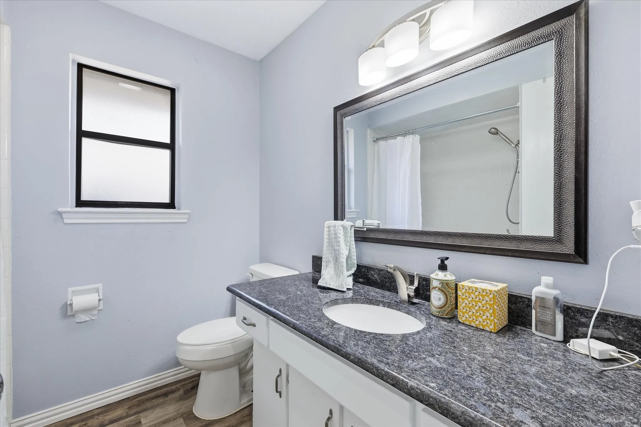 Single Family Residence For Sale in Denton County , 3213 Brooke Street, Denton, Texas 76207, 3 Bedroom, 2 Bathroom, 2 Garage spaces, 1,495 Sqft, built in 1985, mls#21340158, Real Estate Agent in Denton, Homes For Sale in Denton county, Homes For Sale in Denton, Realtor in Denton Texas, Real Estate Brokerage Independent Realty Texas, Luminita Cordes Realtor