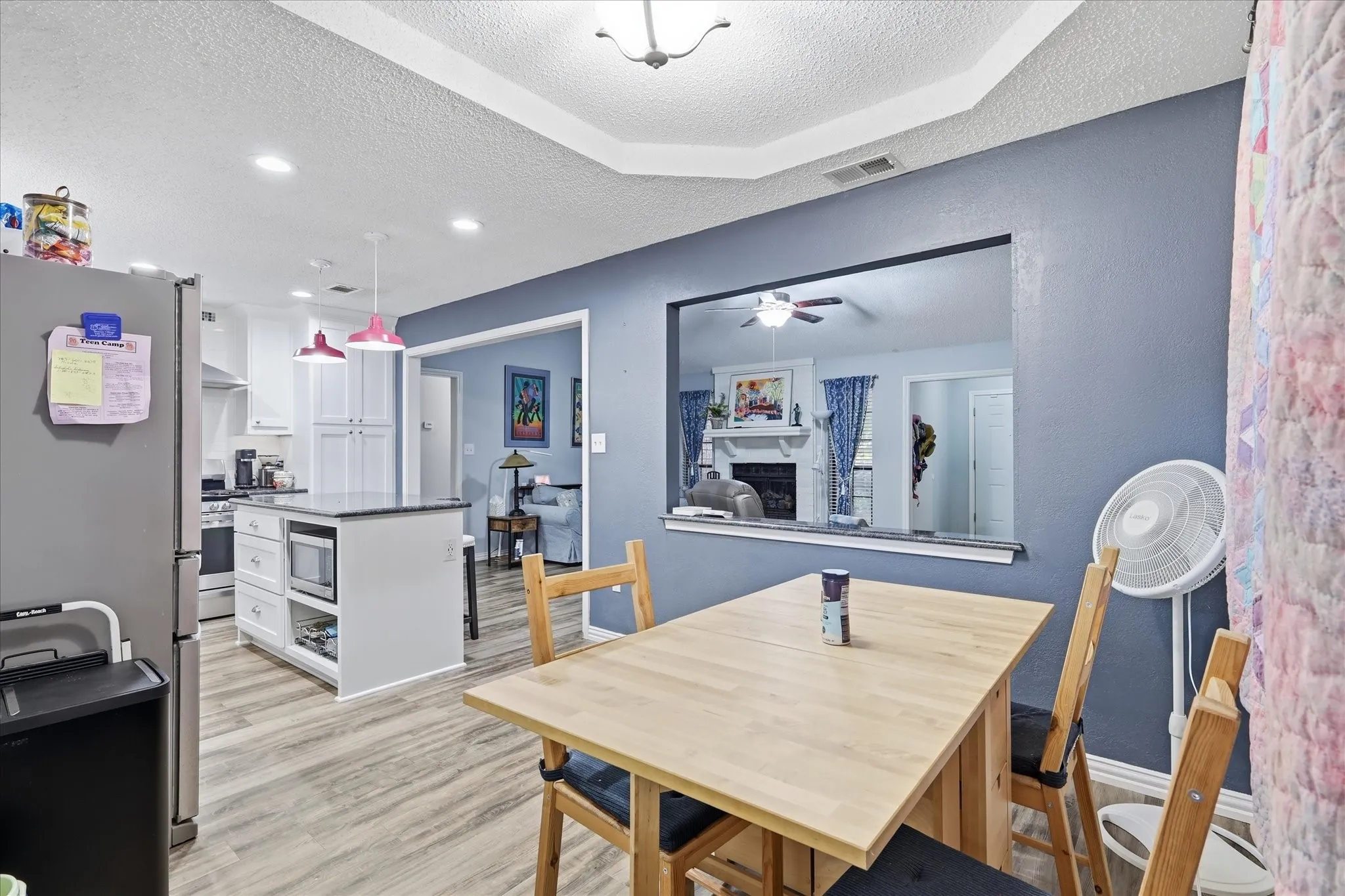 Single Family Residence For Sale in Denton County , 3213 Brooke Street, Denton, Texas 76207, 3 Bedroom, 2 Bathroom, 2 Garage spaces, 1,495 Sqft, built in 1985, mls#21340158, Real Estate Agent in Denton, Homes For Sale in Denton county, Homes For Sale in Denton, Realtor in Denton Texas, Real Estate Brokerage Independent Realty Texas, Luminita Cordes Realtor