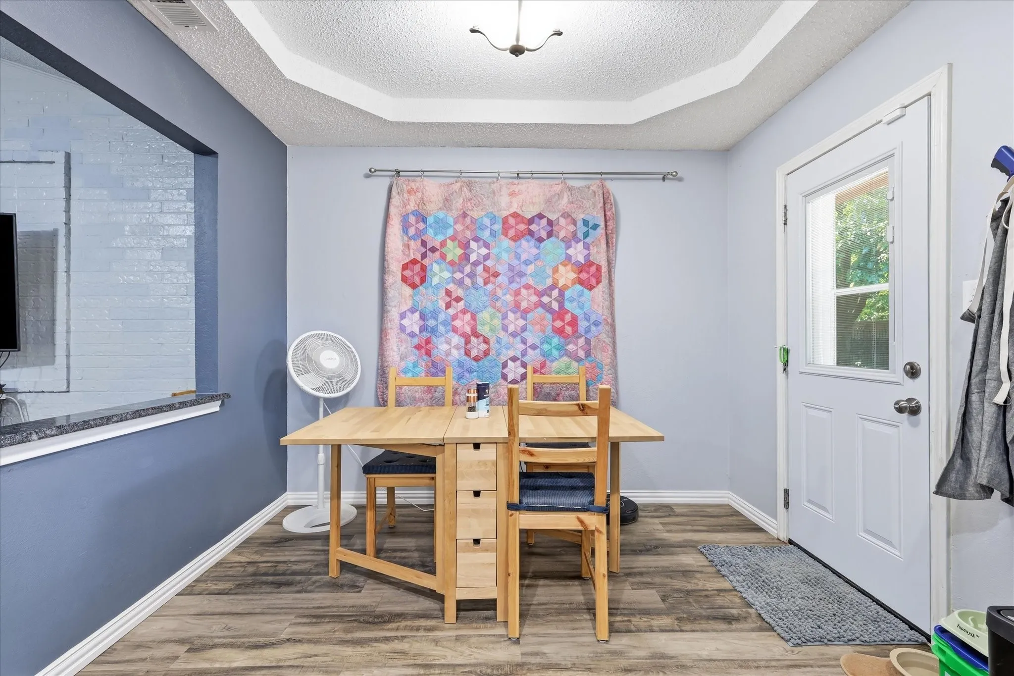 Single Family Residence For Sale in Denton County , 3213 Brooke Street, Denton, Texas 76207, 3 Bedroom, 2 Bathroom, 2 Garage spaces, 1,495 Sqft, built in 1985, mls#21340158, Real Estate Agent in Denton, Homes For Sale in Denton county, Homes For Sale in Denton, Realtor in Denton Texas, Real Estate Brokerage Independent Realty Texas, Luminita Cordes Realtor