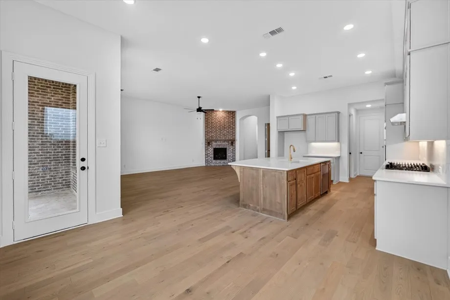 Single Family Residence For Sale in Grayson County , 516 Stallion Lane, Van Alstyne, Texas 75495, 4 Bedroom, 4 Bathroom, 3 Garage spaces, 2,822 Sqft, built in 2026, mls#21340066, Real Estate Agent in Van Alstyne, Homes For Sale in Grayson county, Homes For Sale in Van Alstyne, Realtor in Van Alstyne Texas, Real Estate Brokerage Independent Realty Texas, Luminita Cordes Realtor
