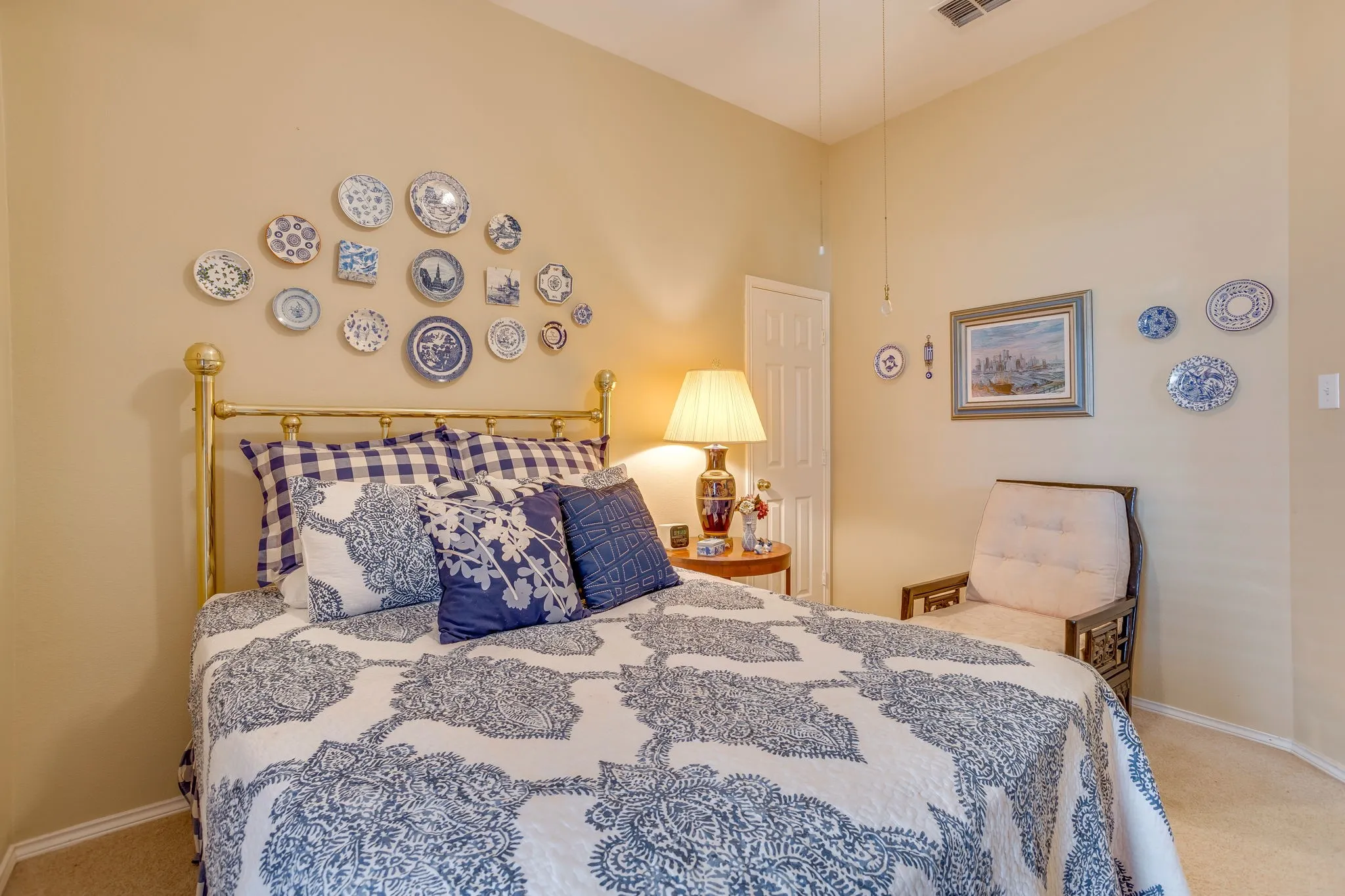 Single Family Residence For Sale in Tarrant County , 6904 Spring Valley Way, Fort Worth, Texas 76132, 3 Bedroom, 2 Bathroom, 2 Garage spaces, 1,787 Sqft, built in 1998, mls#21339358, Real Estate Agent in Fort Worth, Homes For Sale in Tarrant county, Homes For Sale in Fort Worth, Realtor in Fort Worth Texas, Real Estate Brokerage Independent Realty Texas, Luminita Cordes Realtor