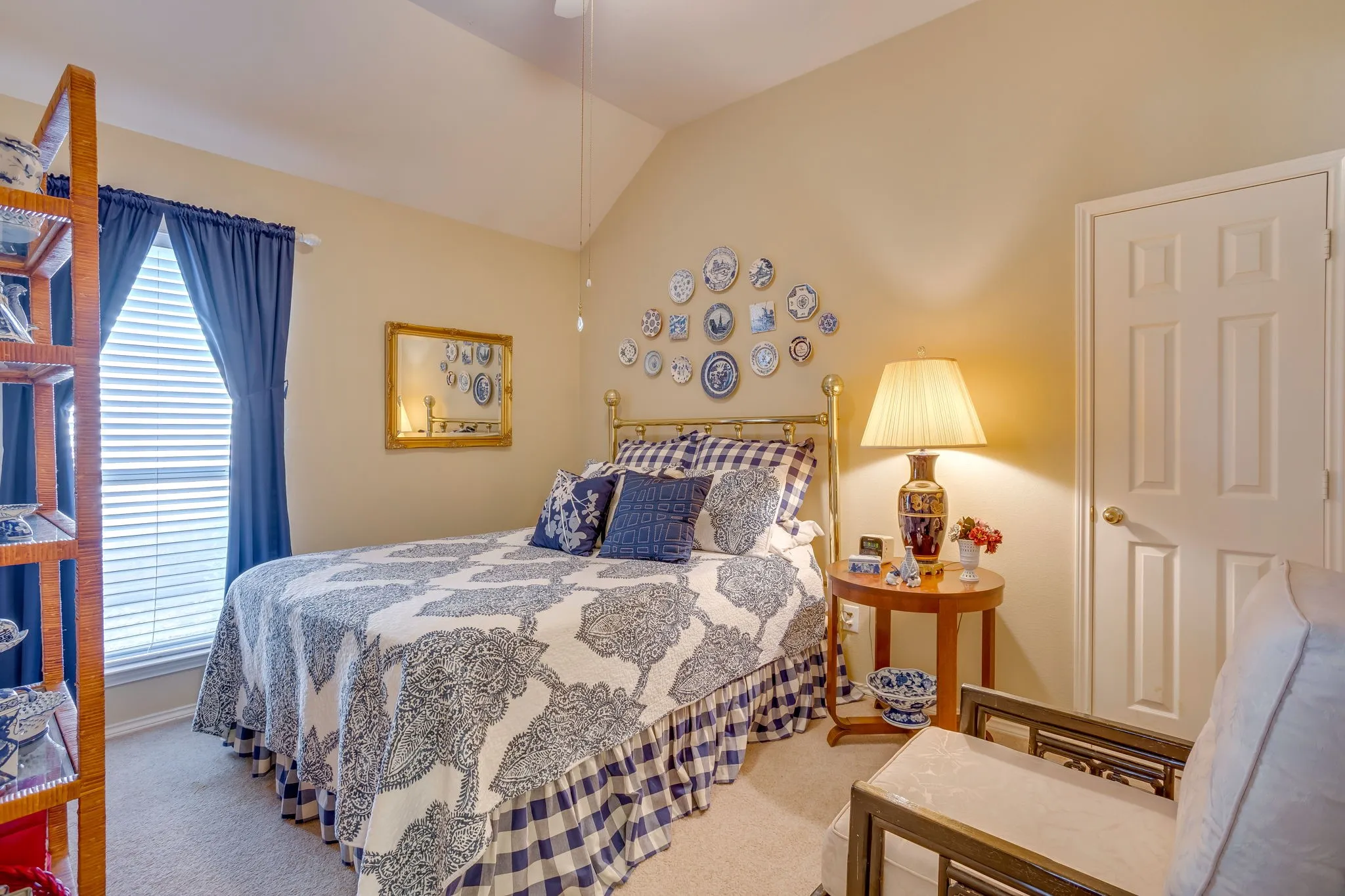 Single Family Residence For Sale in Tarrant County , 6904 Spring Valley Way, Fort Worth, Texas 76132, 3 Bedroom, 2 Bathroom, 2 Garage spaces, 1,787 Sqft, built in 1998, mls#21339358, Real Estate Agent in Fort Worth, Homes For Sale in Tarrant county, Homes For Sale in Fort Worth, Realtor in Fort Worth Texas, Real Estate Brokerage Independent Realty Texas, Luminita Cordes Realtor