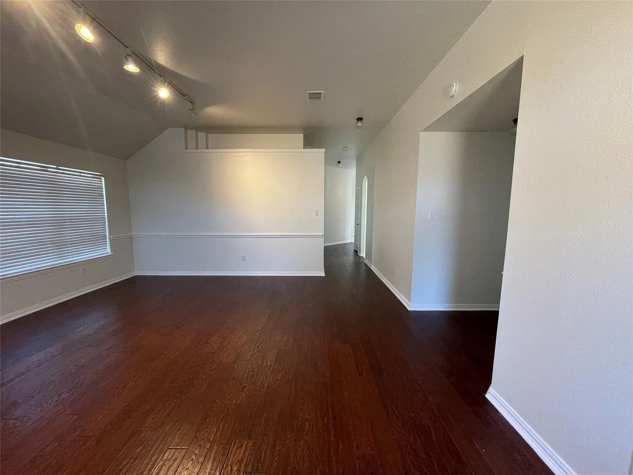Single Family Residence For Rent in Denton County , 3046 Morning Star Drive, Little Elm, Texas 75068, 4 Bedrooms, 2 Bathrooms, 2 Garage spaces, 2,518 Sqft, built in 2006, Price $2,725, mls#21340447, Real Estate Agent in Little Elm, Homes For Rent in Denton county, Homes For Rent in Little Elm, Realtor in Little Elm Texas, Real Estate Brokerage Independent Realty Texas, Luminita Cordes Realtor