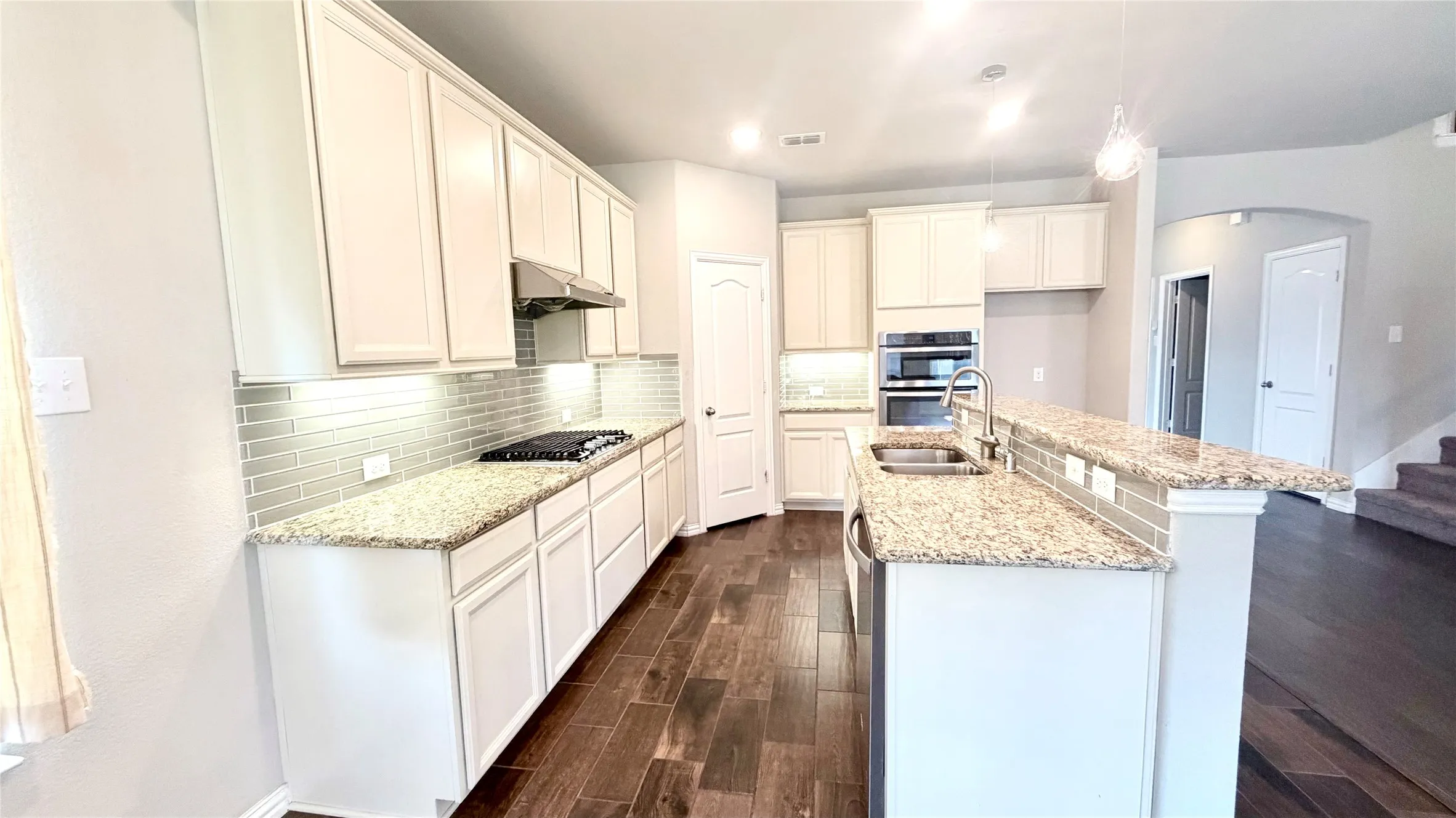 Single Family Residence For Sale in Denton County , 2808 Bird Creek Court, Little Elm, Texas 75068, 4 Bedroom, 3 Bathroom, 2 Garage spaces, 2,691 Sqft, built in 2017, mls#21339041, Real Estate Agent in Little Elm, Homes For Sale in Denton county, Homes For Sale in Little Elm, Realtor in Little Elm Texas, Real Estate Brokerage Independent Realty Texas, Luminita Cordes Realtor