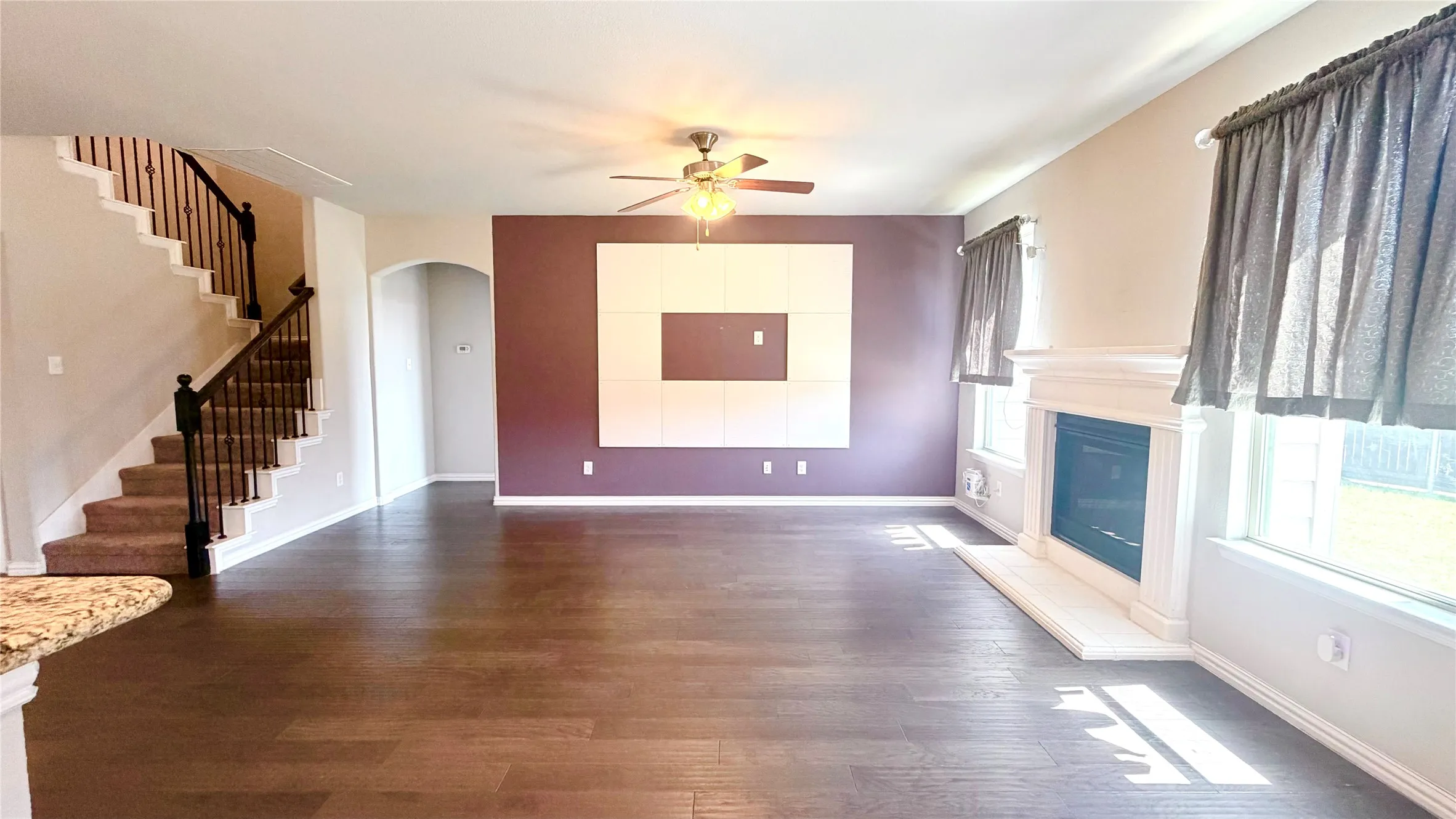 Single Family Residence For Sale in Denton County , 2808 Bird Creek Court, Little Elm, Texas 75068, 4 Bedroom, 3 Bathroom, 2 Garage spaces, 2,691 Sqft, built in 2017, mls#21339041, Real Estate Agent in Little Elm, Homes For Sale in Denton county, Homes For Sale in Little Elm, Realtor in Little Elm Texas, Real Estate Brokerage Independent Realty Texas, Luminita Cordes Realtor