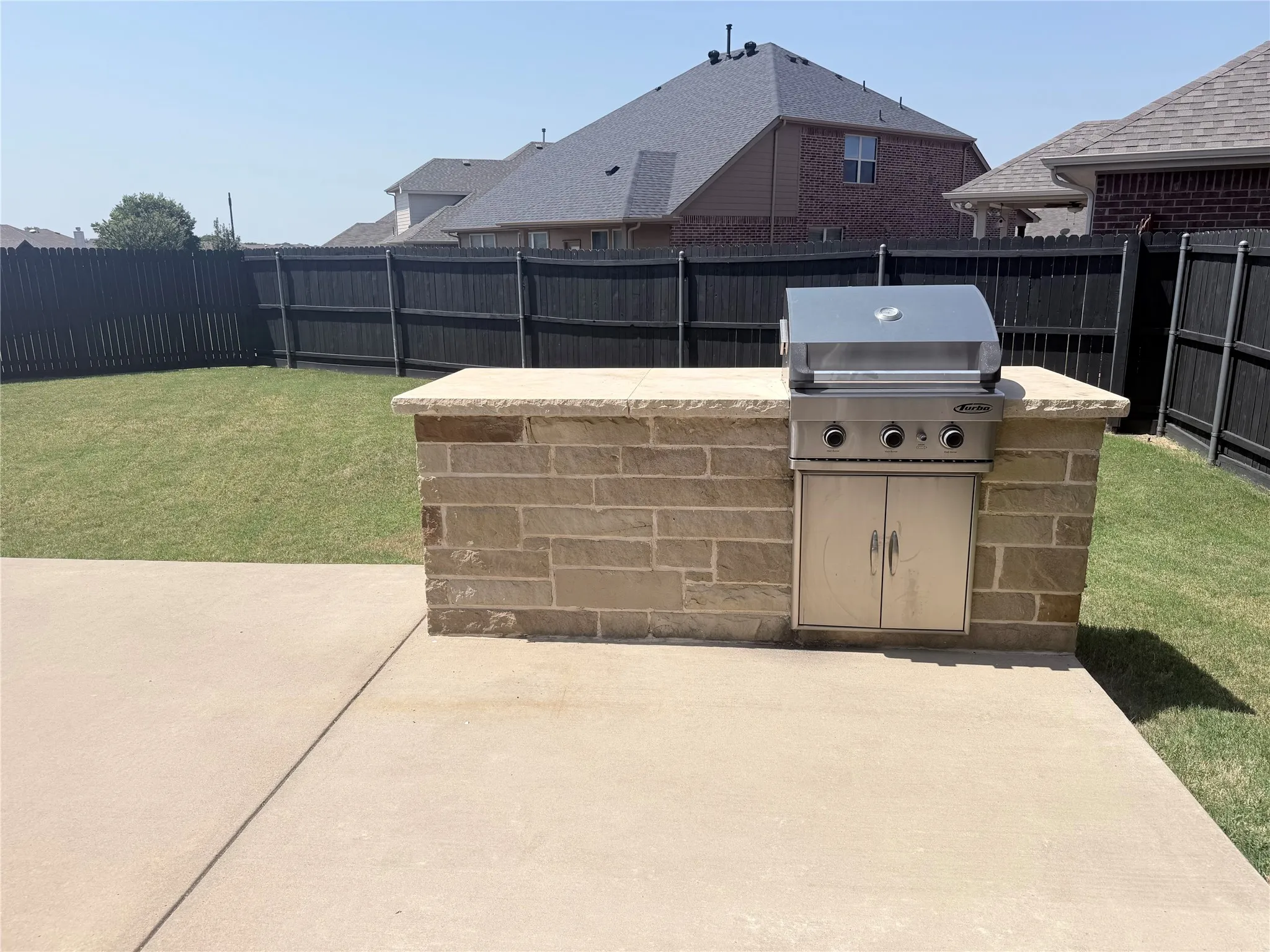 Single Family Residence For Sale in Denton County , 2808 Bird Creek Court, Little Elm, Texas 75068, 4 Bedroom, 3 Bathroom, 2 Garage spaces, 2,691 Sqft, built in 2017, mls#21339041, Real Estate Agent in Little Elm, Homes For Sale in Denton county, Homes For Sale in Little Elm, Realtor in Little Elm Texas, Real Estate Brokerage Independent Realty Texas, Luminita Cordes Realtor