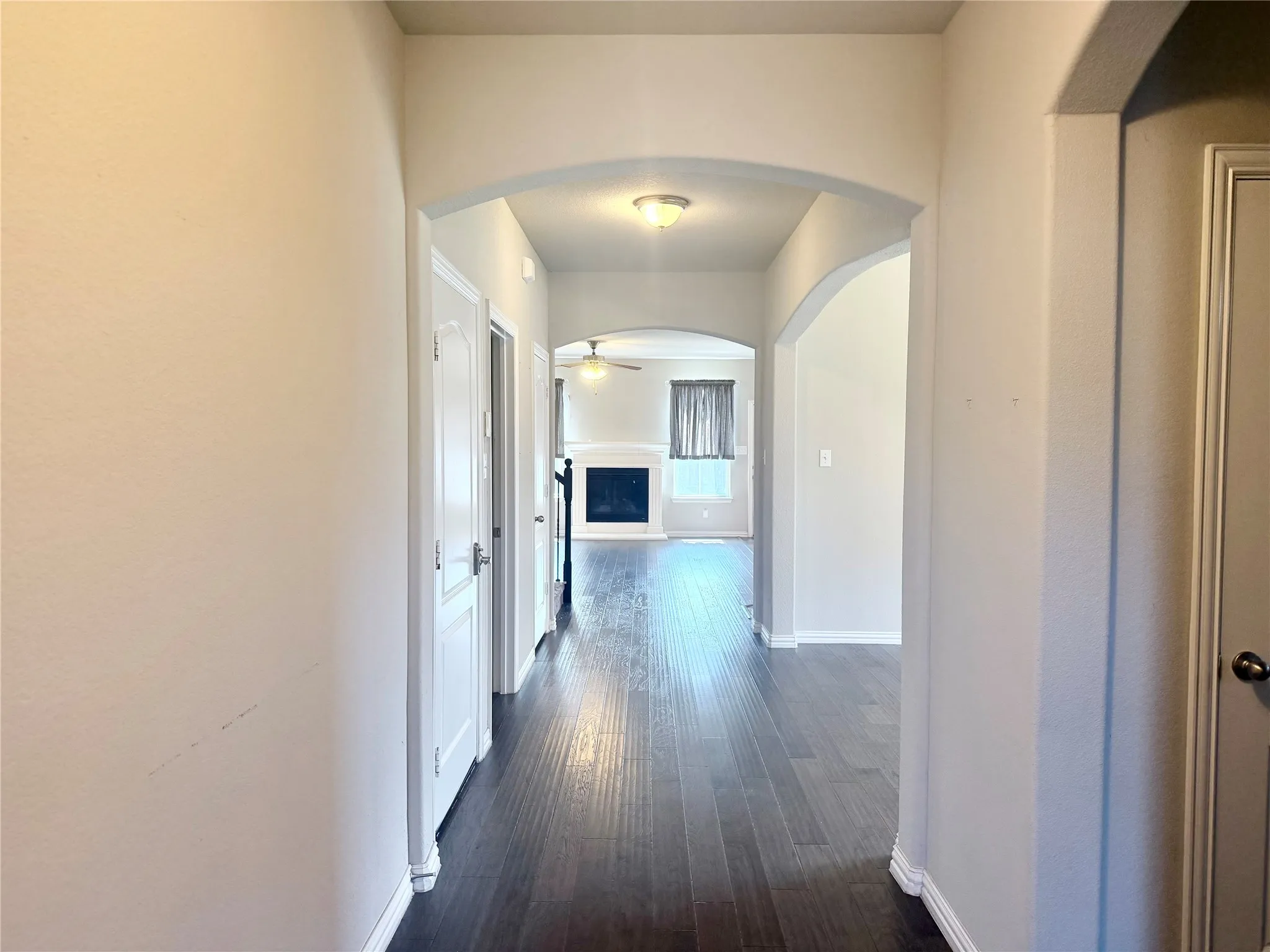 Single Family Residence For Sale in Denton County , 2808 Bird Creek Court, Little Elm, Texas 75068, 4 Bedroom, 3 Bathroom, 2 Garage spaces, 2,691 Sqft, built in 2017, mls#21339041, Real Estate Agent in Little Elm, Homes For Sale in Denton county, Homes For Sale in Little Elm, Realtor in Little Elm Texas, Real Estate Brokerage Independent Realty Texas, Luminita Cordes Realtor