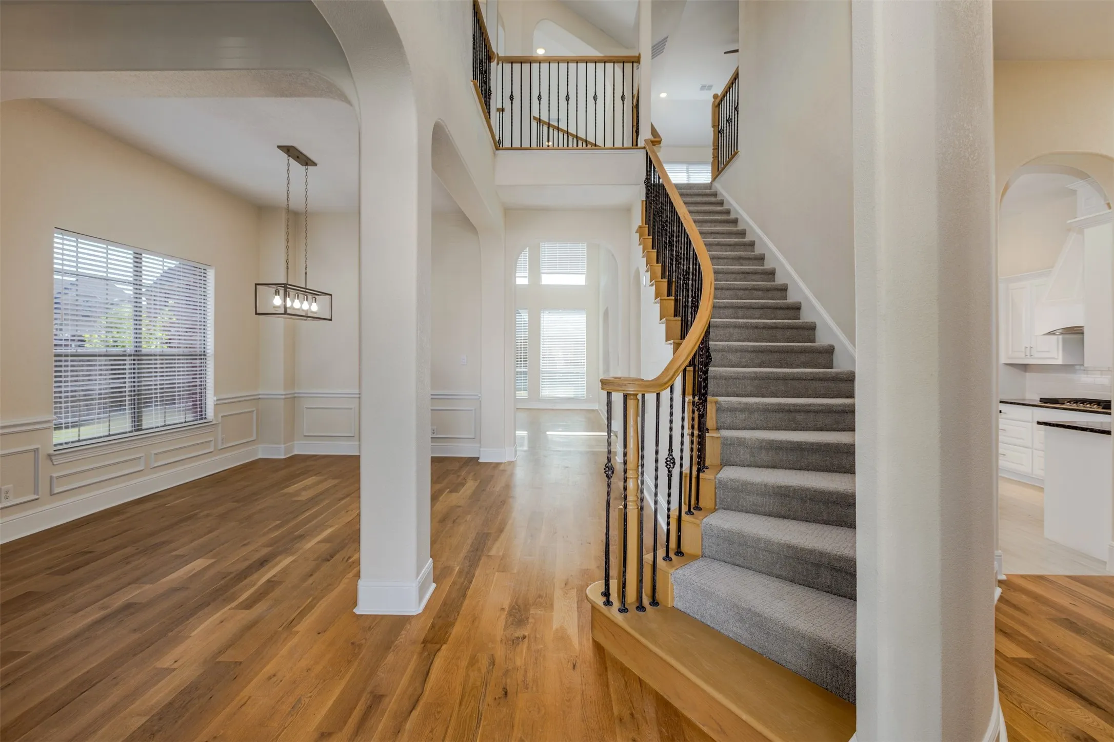 Single Family Residence For Rent in Denton County , 4112 Barona Drive, Carrollton, Texas 75010, 4 Bedroom, 4 Bathroom, 2 Garage spaces, 4,012 Sqft, built in 2009, mls#21340249, Real Estate Agent in Carrollton, Homes For Rent in Denton county, Homes For Rent in Carrollton, Realtor in Carrollton Texas, Real Estate Brokerage Independent Realty Texas, Luminita Cordes Realtor