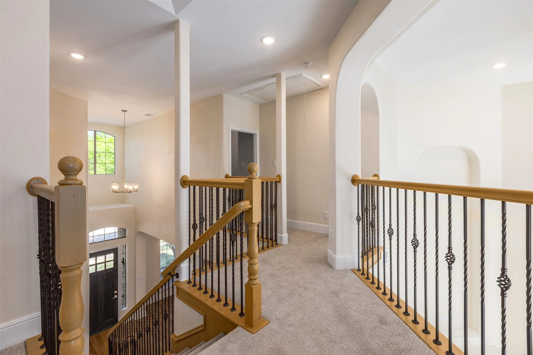 Single Family Residence For Rent in Denton County , 4112 Barona Drive, Carrollton, Texas 75010, 4 Bedroom, 4 Bathroom, 2 Garage spaces, 4,012 Sqft, built in 2009, mls#21340249, Real Estate Agent in Carrollton, Homes For Rent in Denton county, Homes For Rent in Carrollton, Realtor in Carrollton Texas, Real Estate Brokerage Independent Realty Texas, Luminita Cordes Realtor
