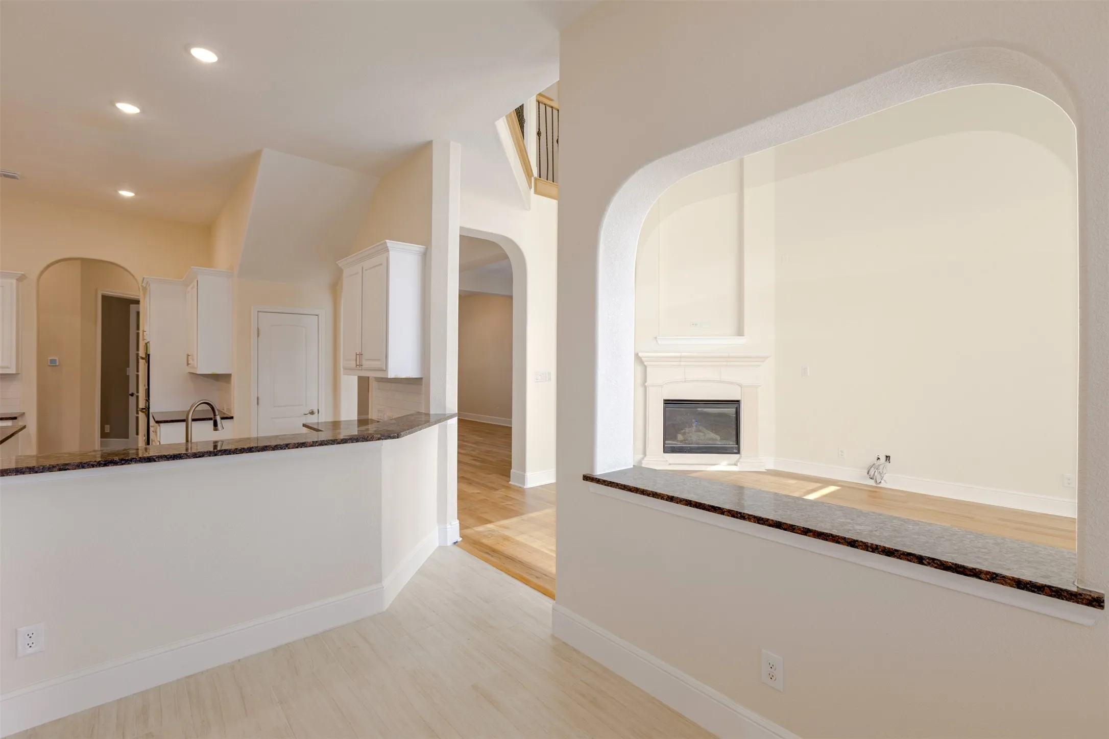 Single Family Residence For Rent in Denton County , 4112 Barona Drive, Carrollton, Texas 75010, 4 Bedroom, 4 Bathroom, 2 Garage spaces, 4,012 Sqft, built in 2009, mls#21340249, Real Estate Agent in Carrollton, Homes For Rent in Denton county, Homes For Rent in Carrollton, Realtor in Carrollton Texas, Real Estate Brokerage Independent Realty Texas, Luminita Cordes Realtor