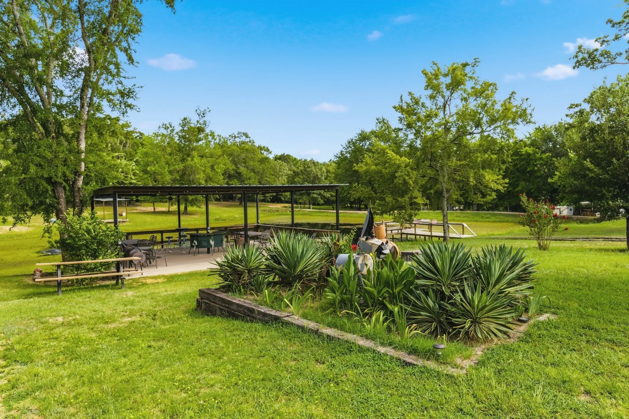 Business For Sale in Rains County , 660 Rs County Road 3325, Emory, Texas 75440, 0, 0, Garage spaces, 0 Sqft, built in 1997, mls#21340435, Real Estate Agent in Emory, Homes For Sale in Rains county, Homes For Sale in Emory, Realtor in Emory Texas, Real Estate Brokerage Independent Realty Texas, Luminita Cordes Realtor
