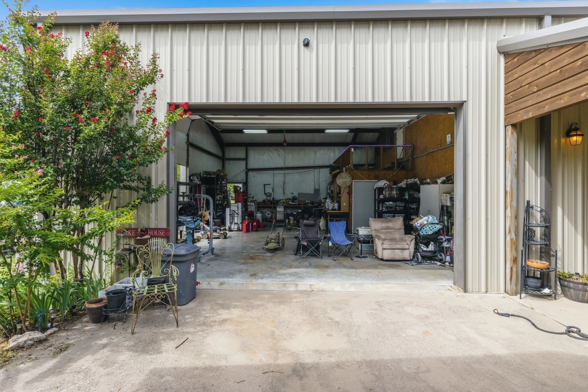 Business For Sale in Rains County , 660 Rs County Road 3325, Emory, Texas 75440, 0, 0, Garage spaces, 0 Sqft, built in 1997, mls#21340435, Real Estate Agent in Emory, Homes For Sale in Rains county, Homes For Sale in Emory, Realtor in Emory Texas, Real Estate Brokerage Independent Realty Texas, Luminita Cordes Realtor