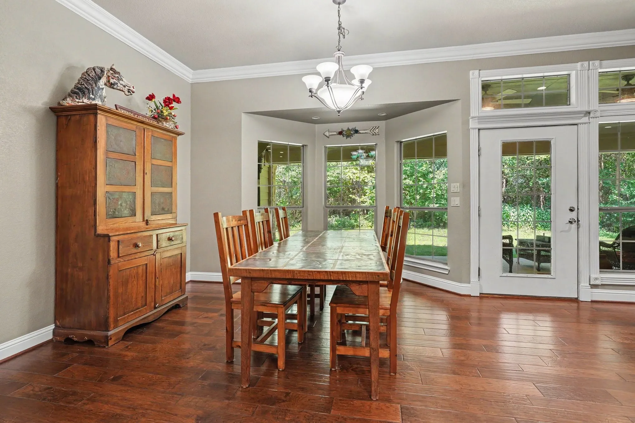 Single Family Residence For Sale in Tarrant County , 126 Willow Creek Circle, Mansfield, Texas 76063, 4 Bedroom, 3 Bathroom, 2 Garage spaces, 2,613 Sqft, built in 2004, mls#21339536, Real Estate Agent in Mansfield, Homes For Sale in Tarrant county, Homes For Sale in Mansfield, Realtor in Mansfield Texas, Real Estate Brokerage Independent Realty Texas, Luminita Cordes Realtor