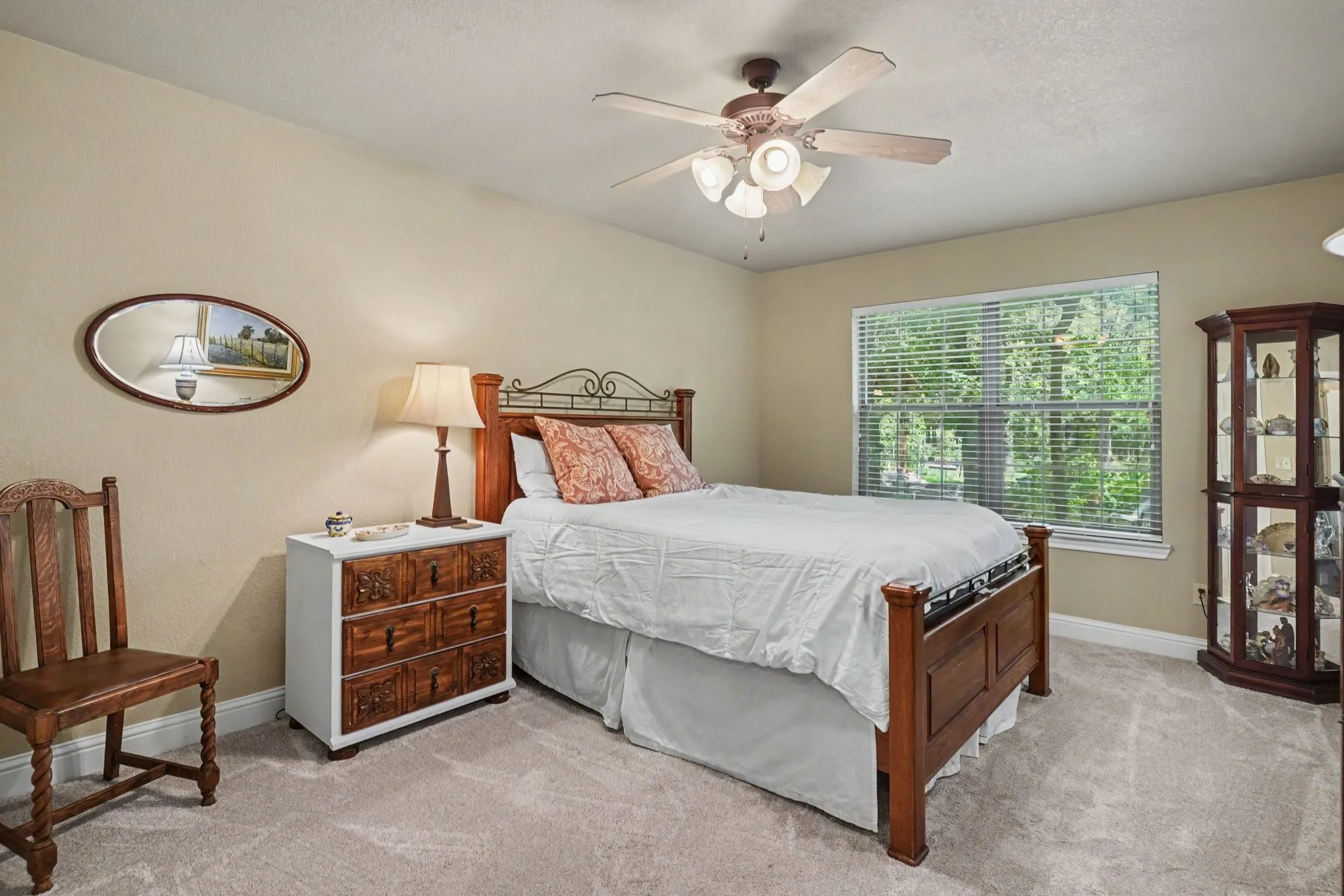 Single Family Residence For Sale in Tarrant County , 126 Willow Creek Circle, Mansfield, Texas 76063, 4 Bedroom, 3 Bathroom, 2 Garage spaces, 2,613 Sqft, built in 2004, mls#21339536, Real Estate Agent in Mansfield, Homes For Sale in Tarrant county, Homes For Sale in Mansfield, Realtor in Mansfield Texas, Real Estate Brokerage Independent Realty Texas, Luminita Cordes Realtor