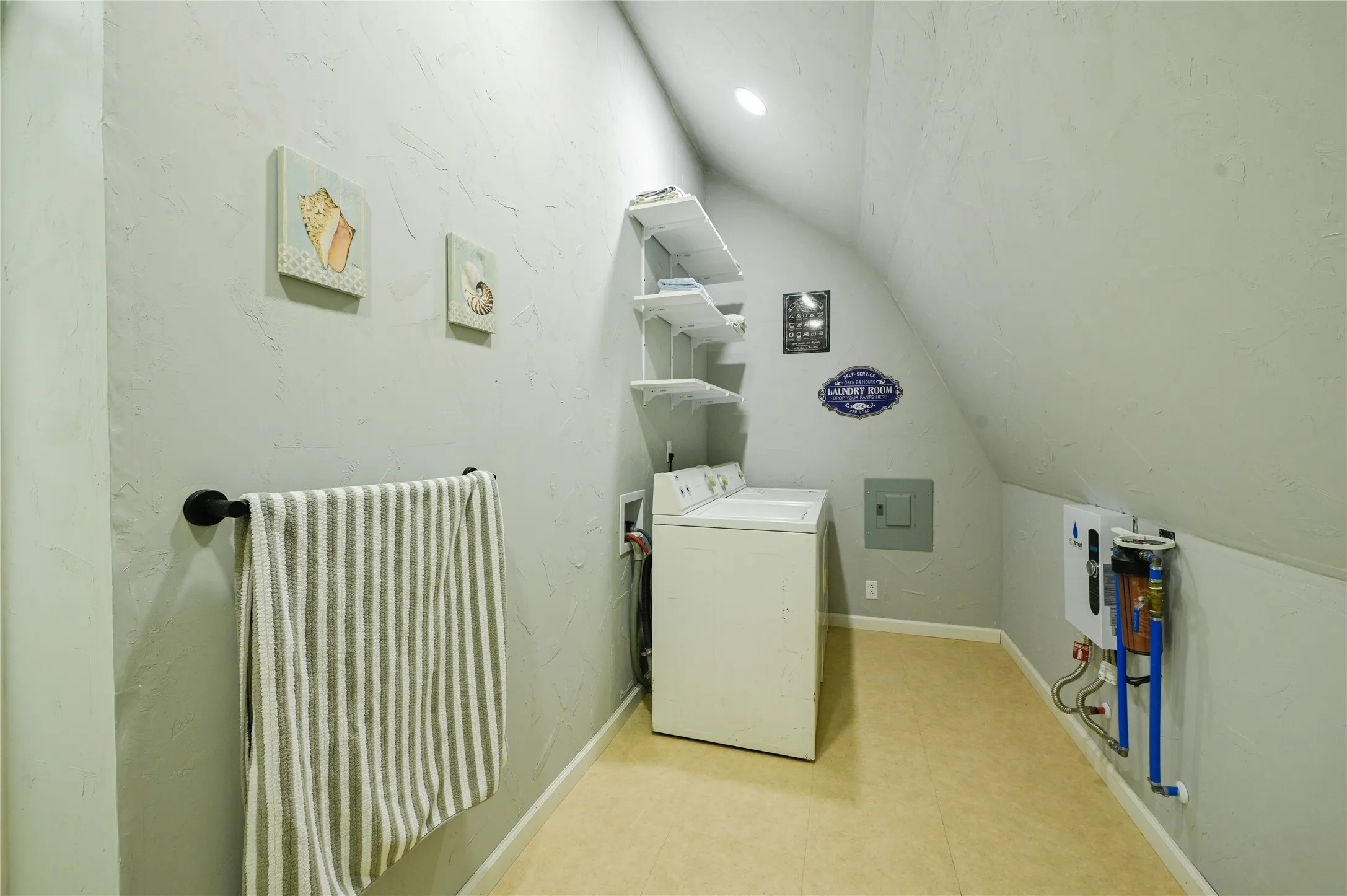 Farm For Sale in Bosque County , 2275 County Road 4185, Meridian, Texas 76665, 1 Bedroom, 1 Bathroom, Garage spaces, 1,200 Sqft, built in 2020, Price $295,000, mls#21340463, Real Estate Agent in Meridian, Homes For Sale in Bosque county, Homes For Sale in Meridian, Realtor in Meridian Texas, Real Estate Brokerage Independent Realty Texas, Luminita Cordes Realtor
